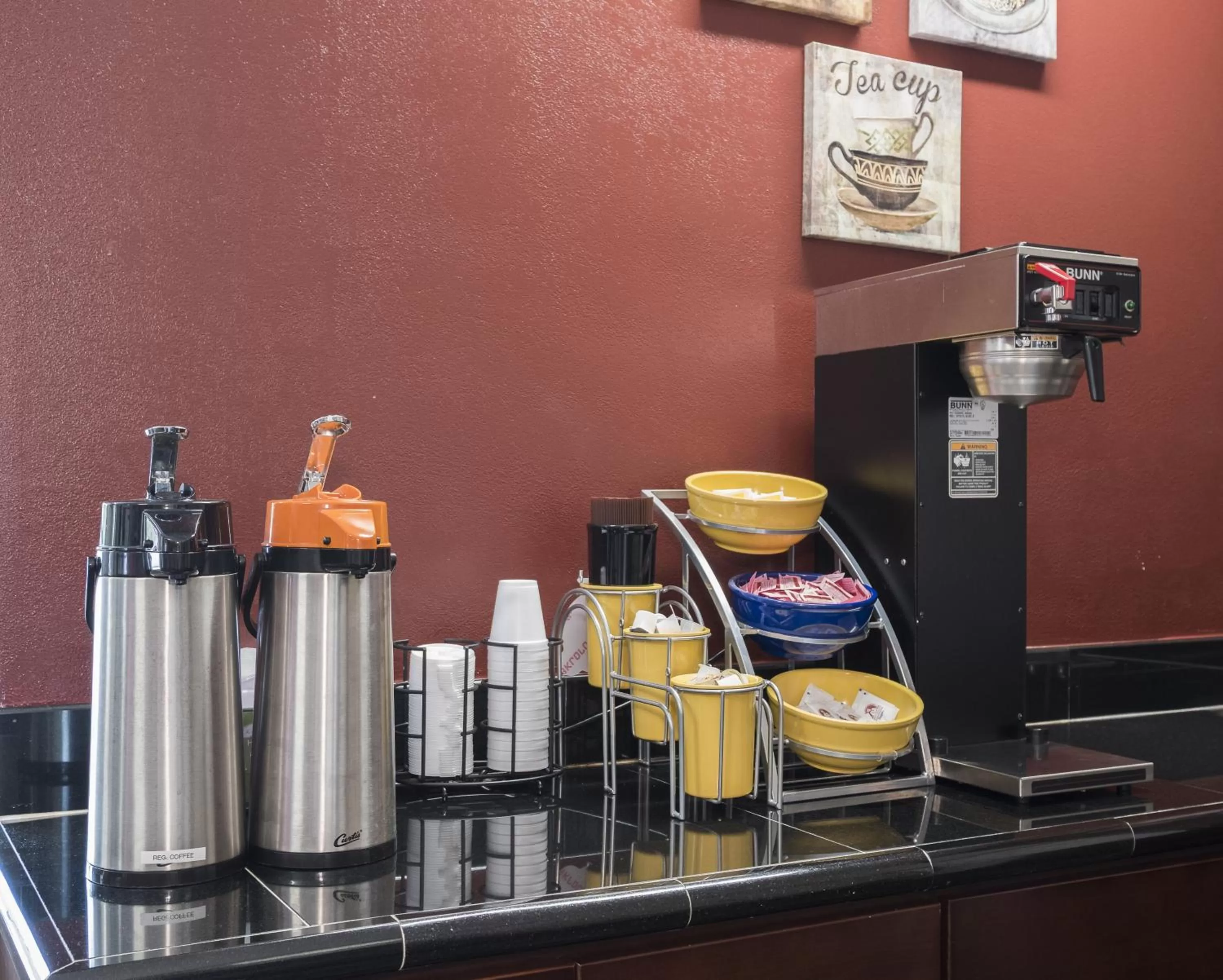 Lobby or reception in Red Roof Inn Neptune - Jersey Shore
