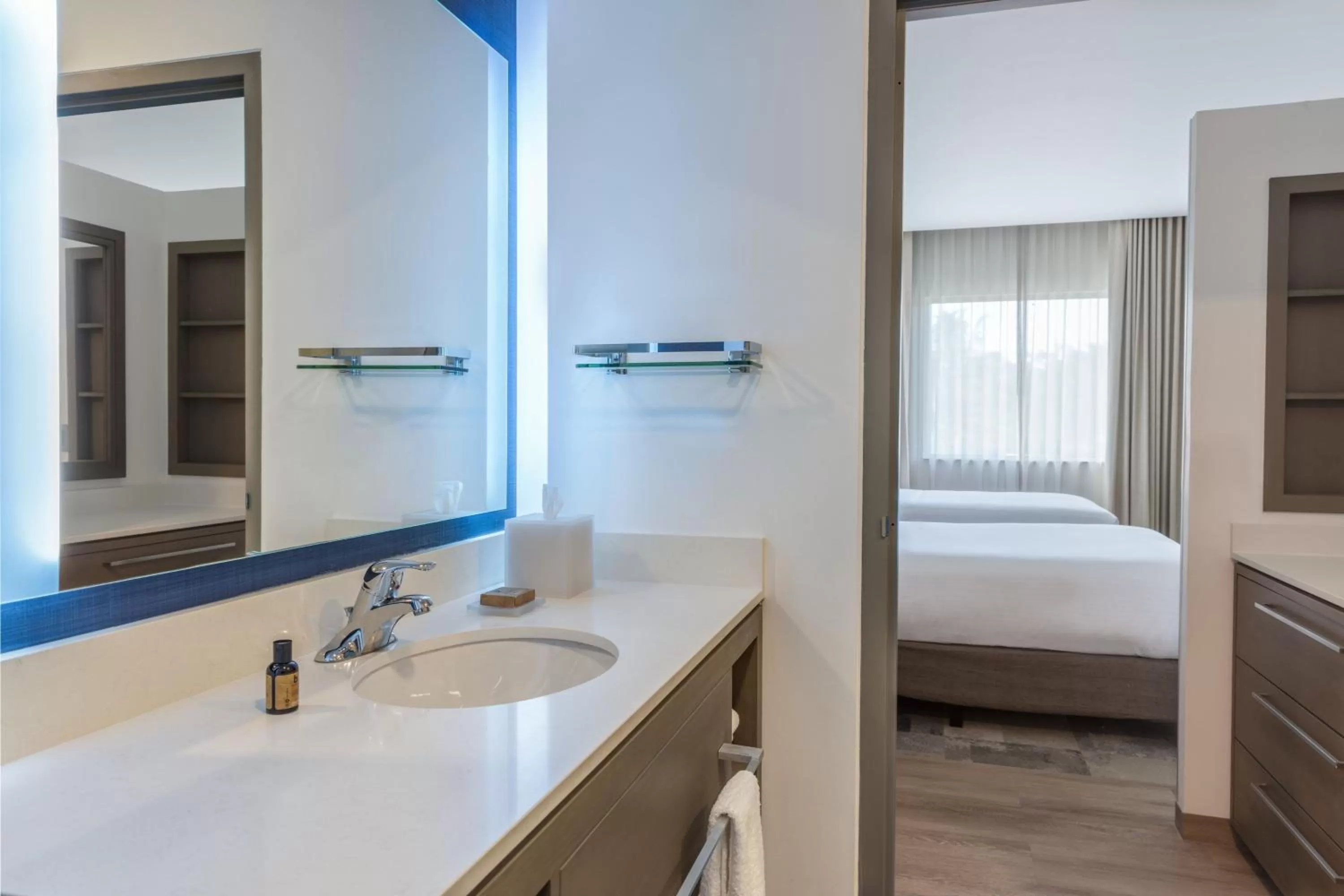 Bathroom, Bed in Residence Inn by Marriott Playa del Carmen