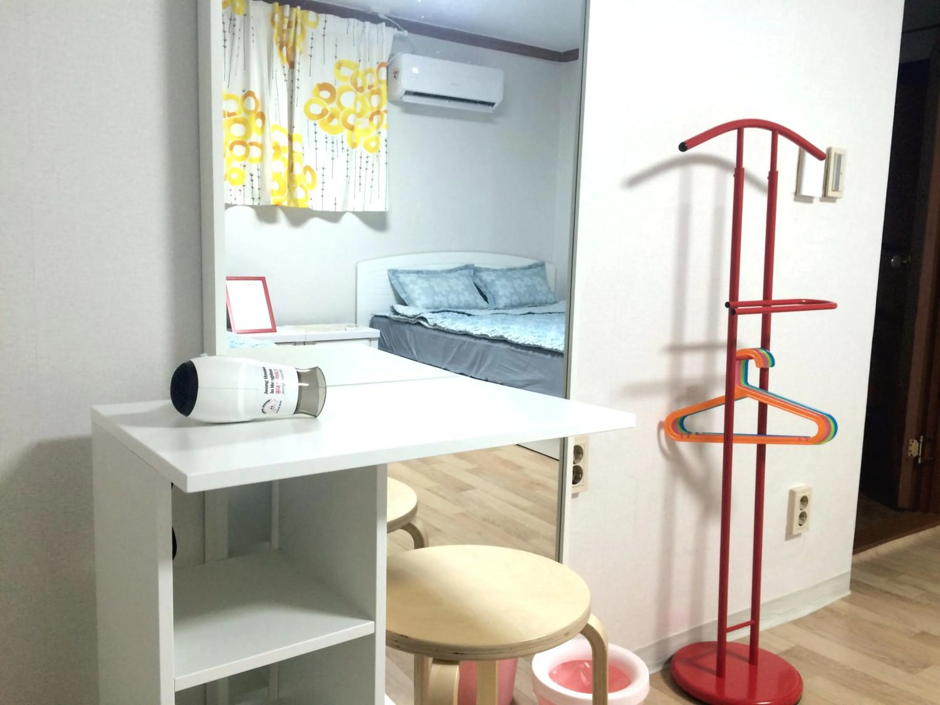 Bedroom, Bed in Jeong House