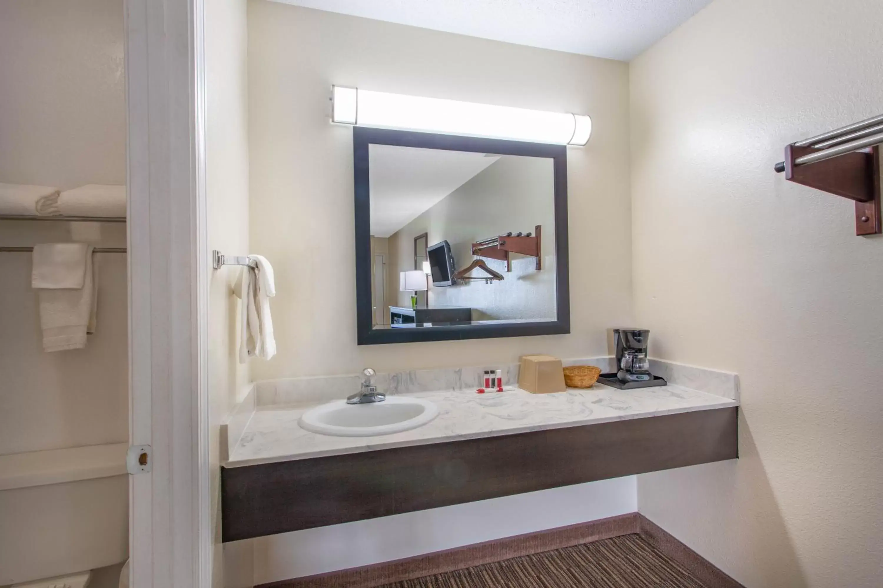 Bathroom in Super 8 by Wyndham Florence