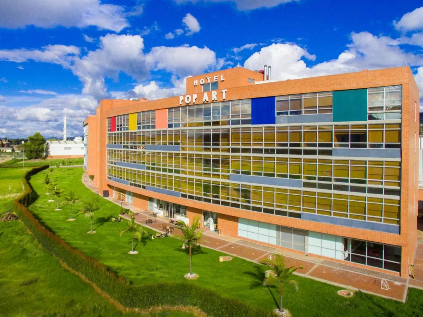 Pop Art Hotel Tocancipá y Centro de Convenciones
