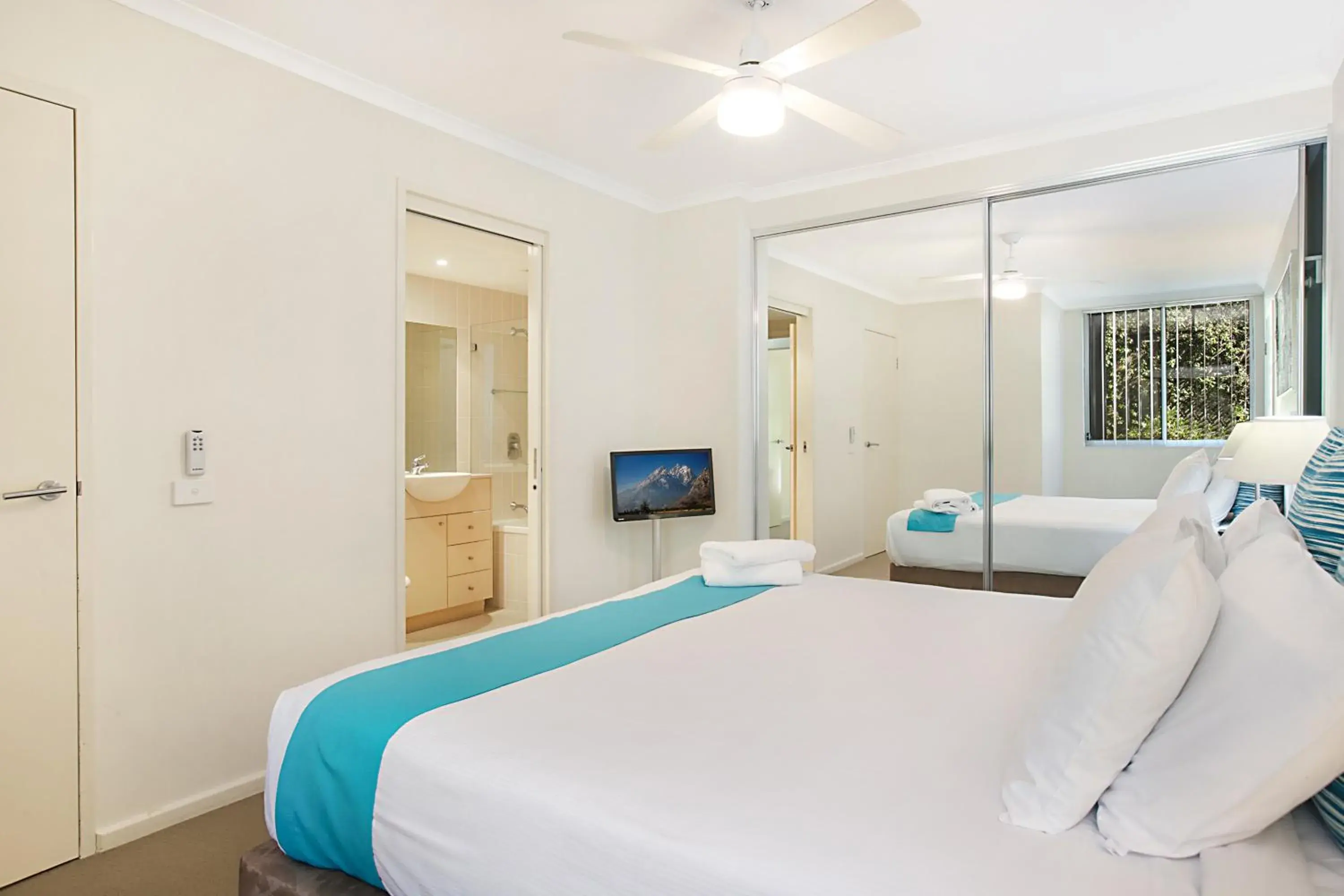 Bedroom, Bed in Mantra Nelson Bay