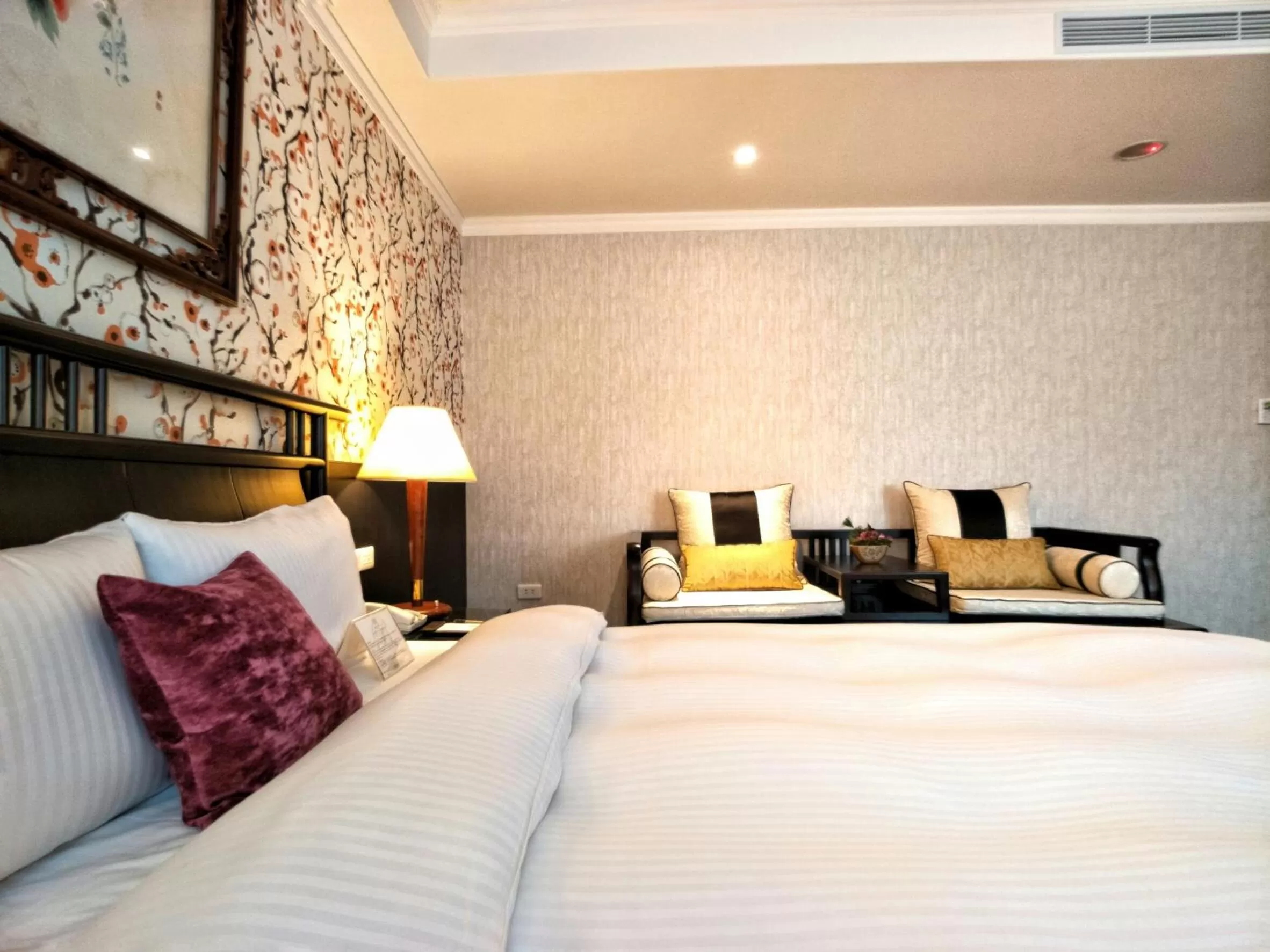 Bedroom, Bed in Beauty Hotels - Star Beauty Resort