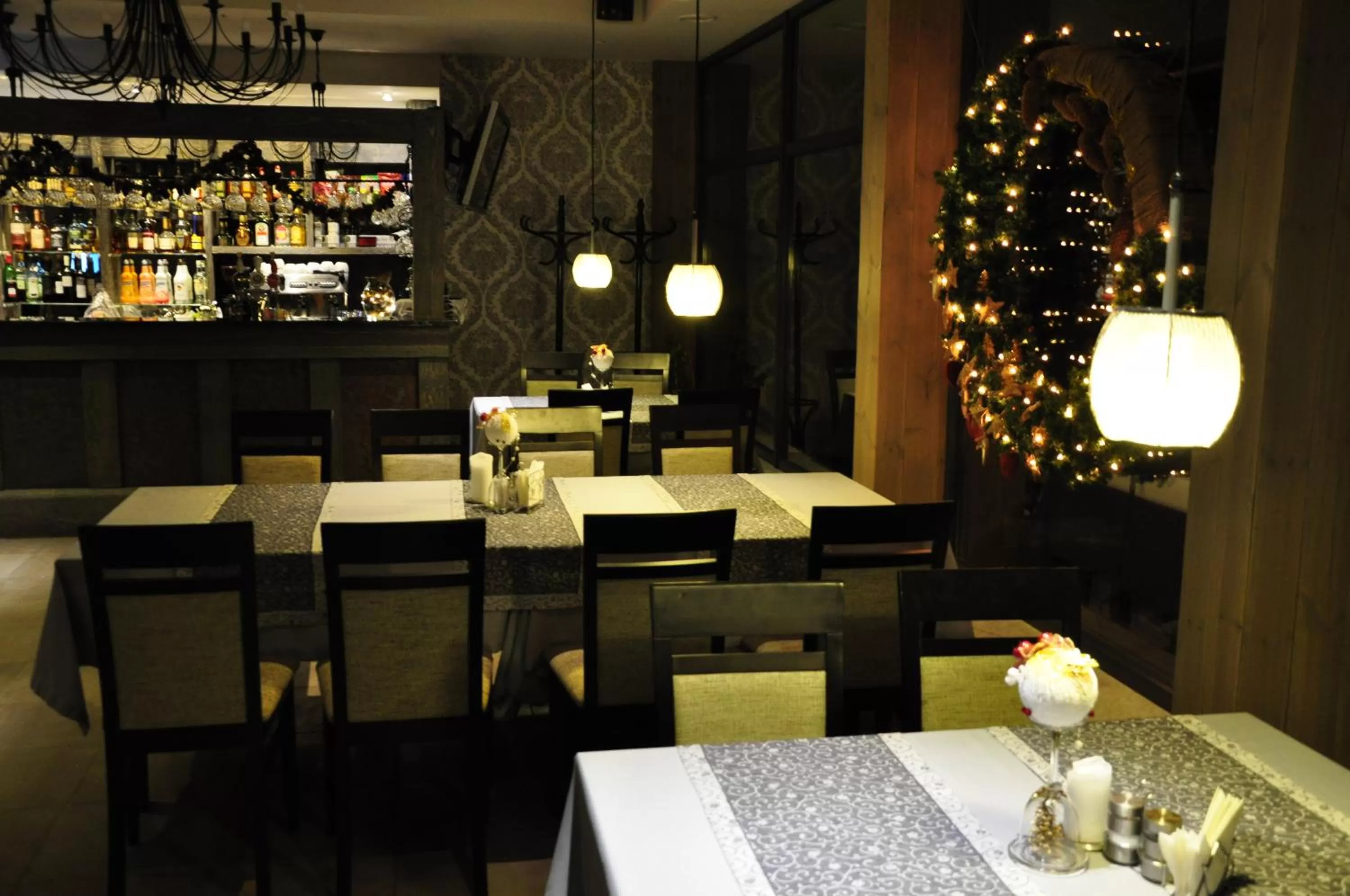 Restaurant/Places to Eat in "Seklytele" apartments