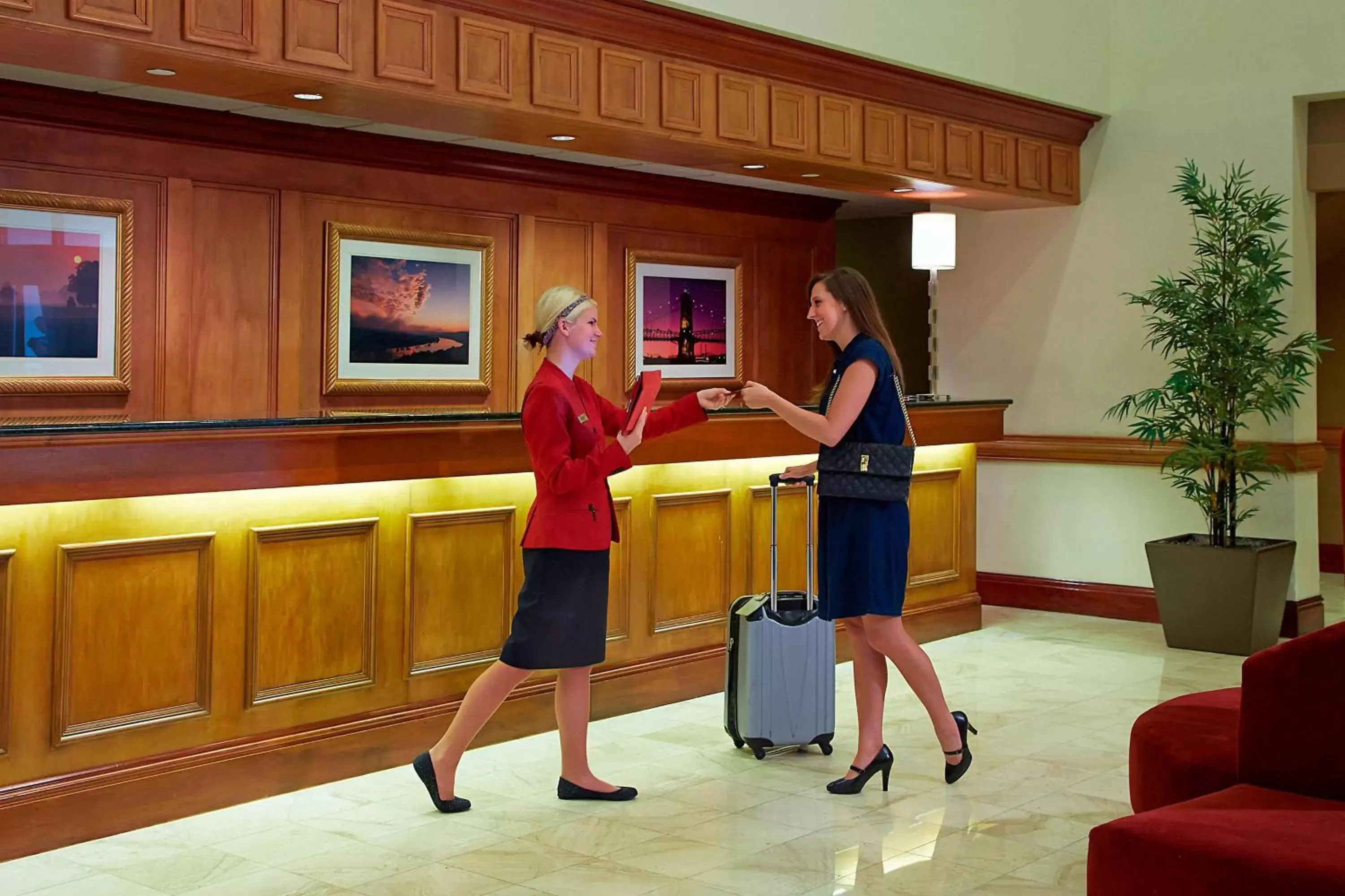 Lobby or reception in Columbus Airport Marriott