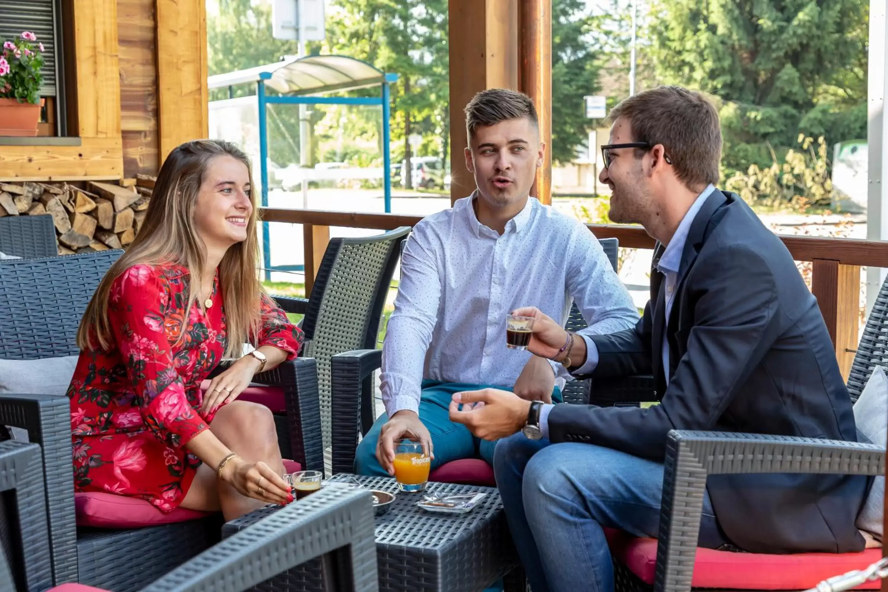 Drinks, Family in La Ferme Du Lac