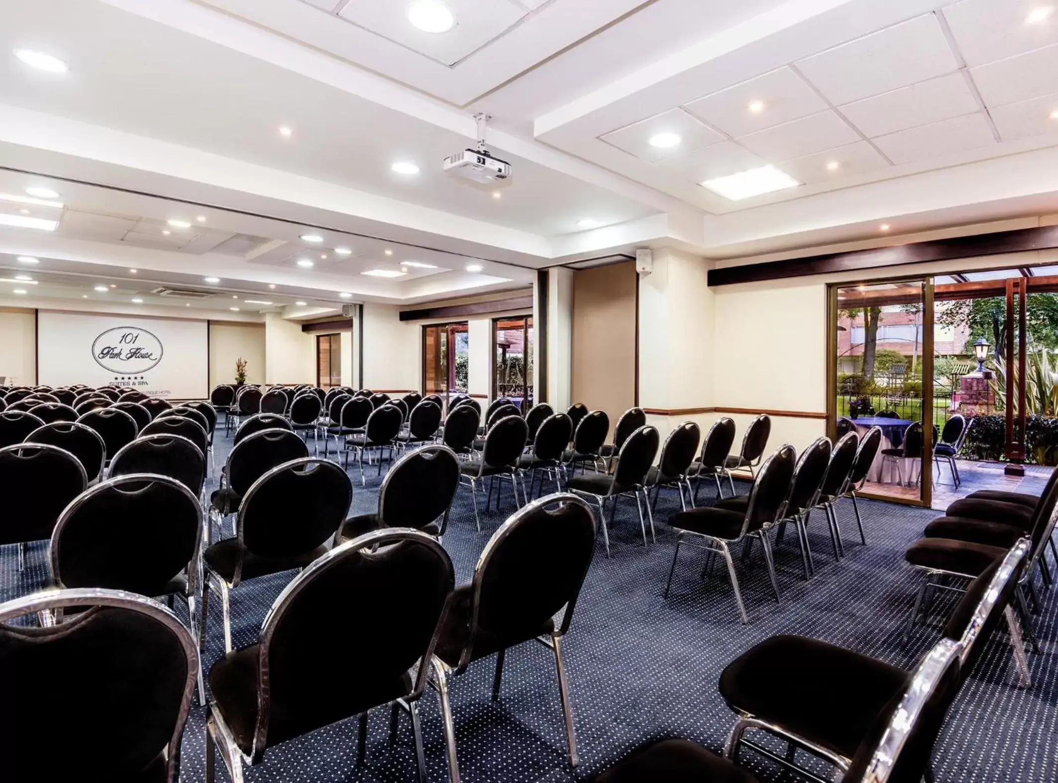 Meeting/conference room in Hotel 101 Park House