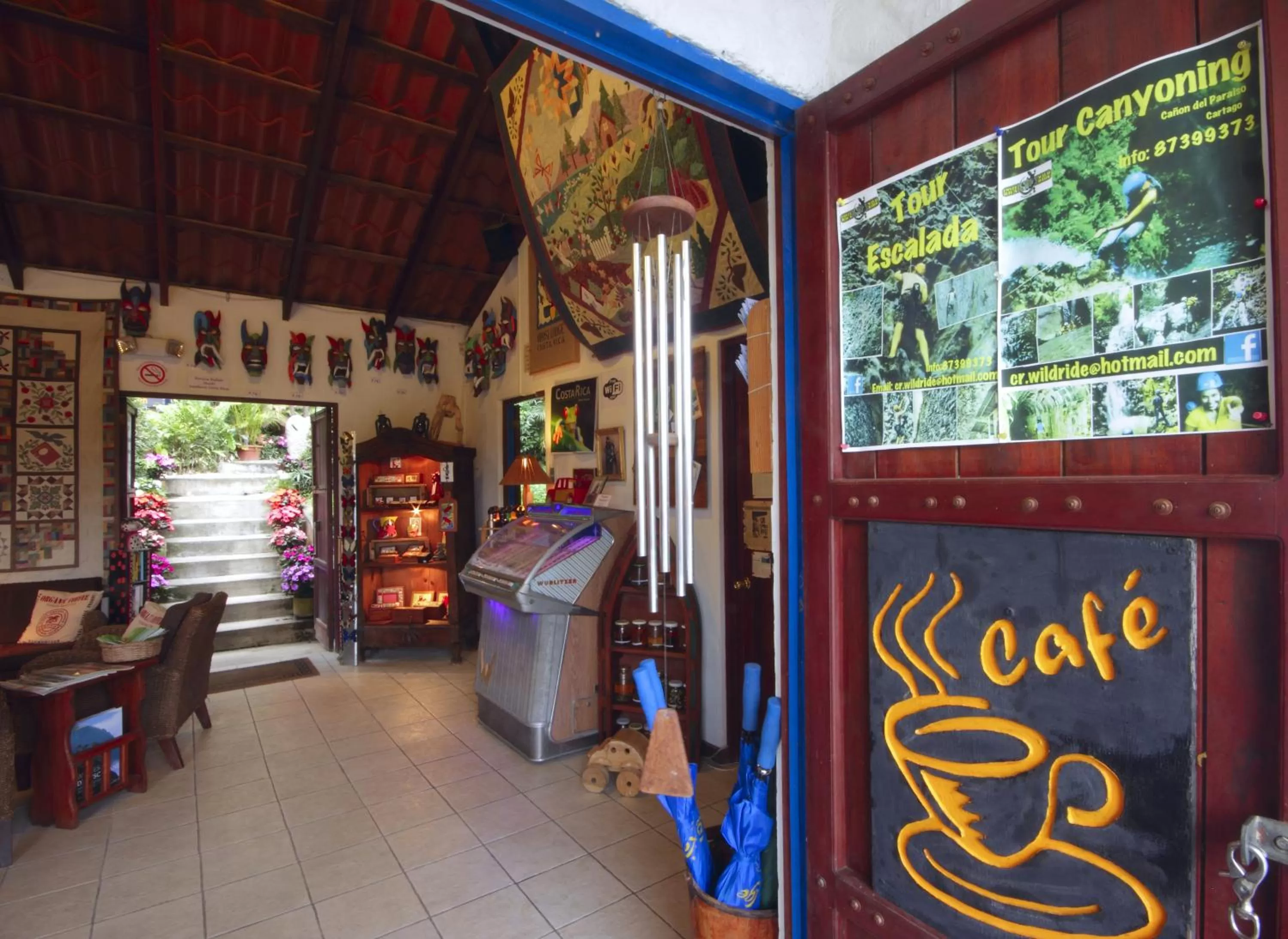 Lobby or reception in Orosi Lodge