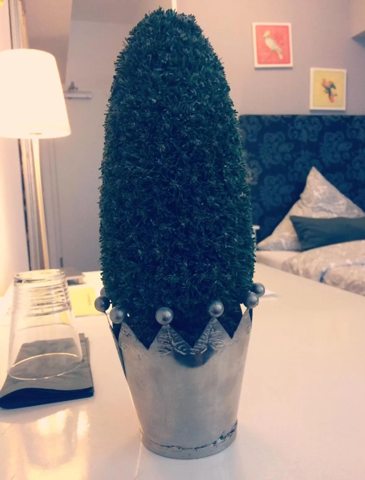 Photo of the whole room, Bed in Hotel Heddernheimer Hof