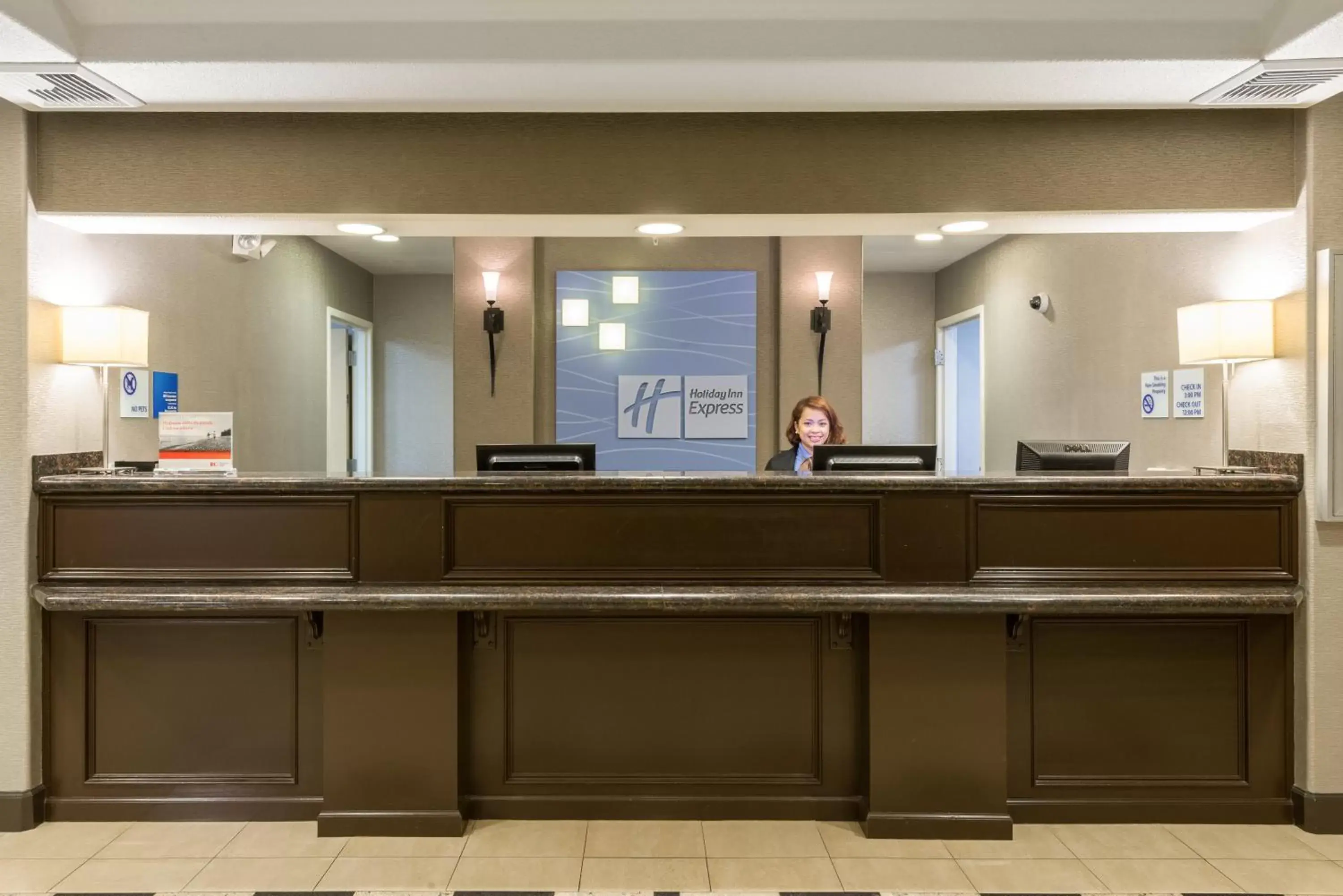 Lobby or reception, Lobby/Reception in Holiday Inn Express Hotel & Suites Vacaville, an IHG Hotel