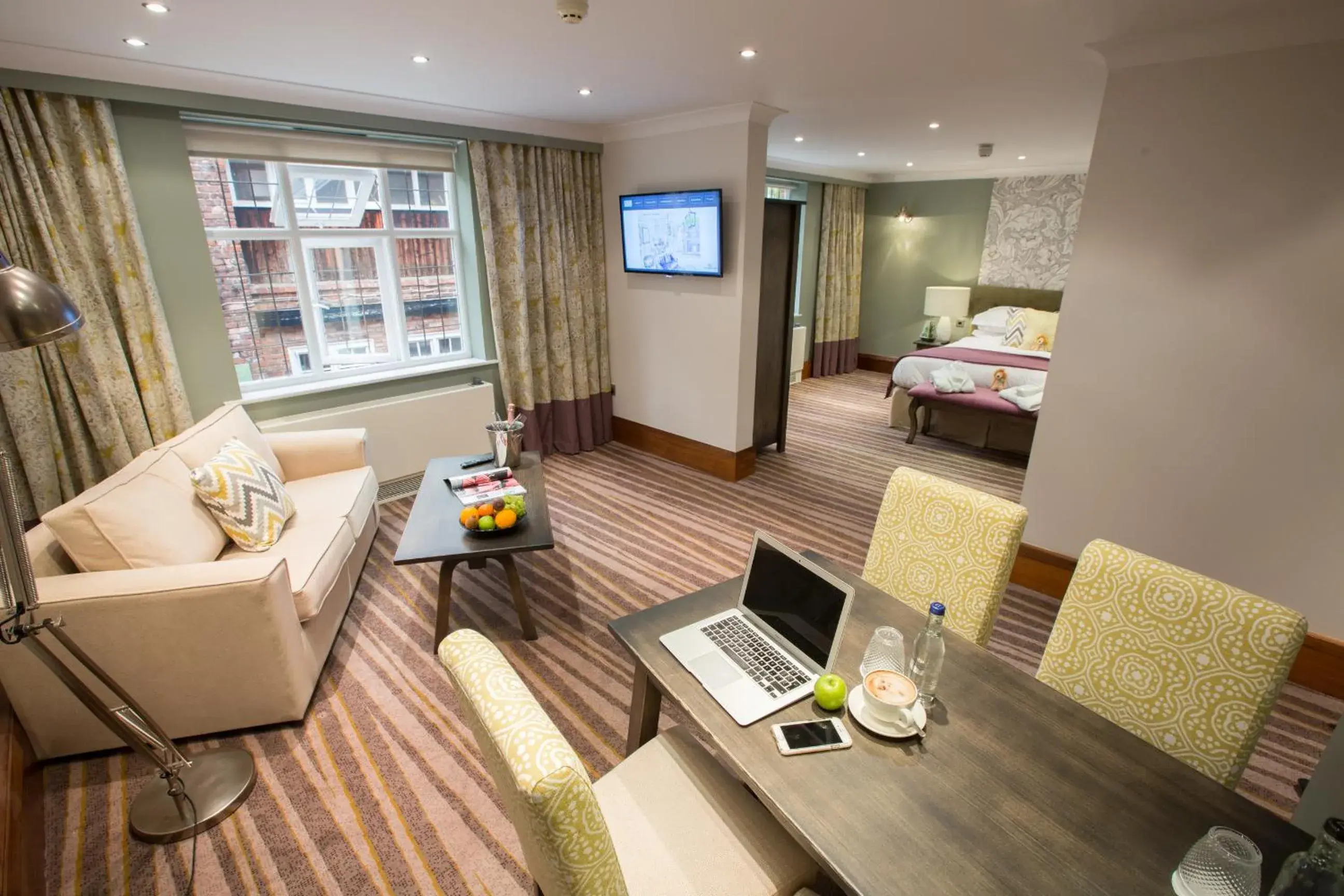 Suite in The Stanneylands Suite in The Stanneylands