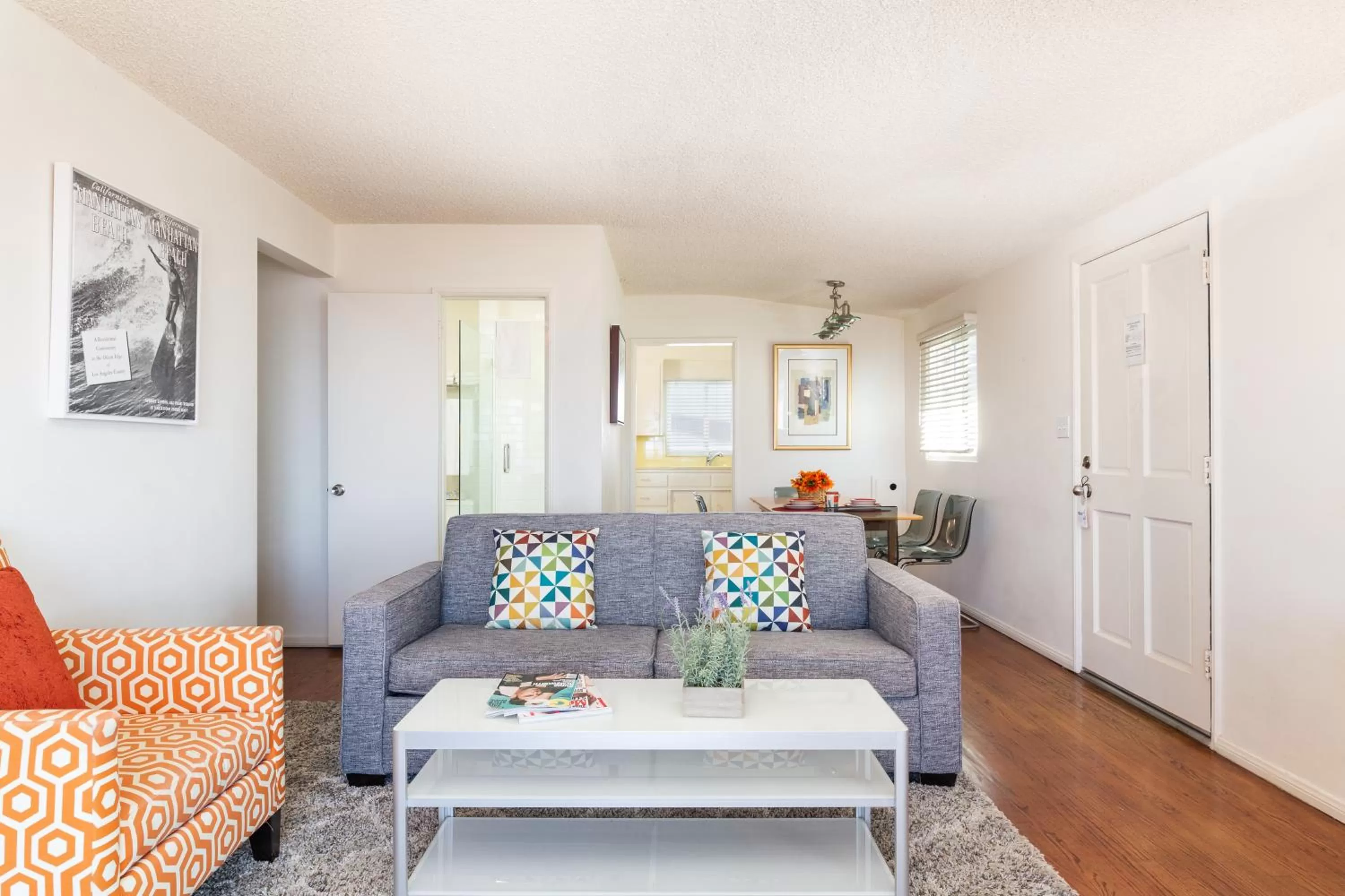 Living room in The Sea View Inn At The Beach
