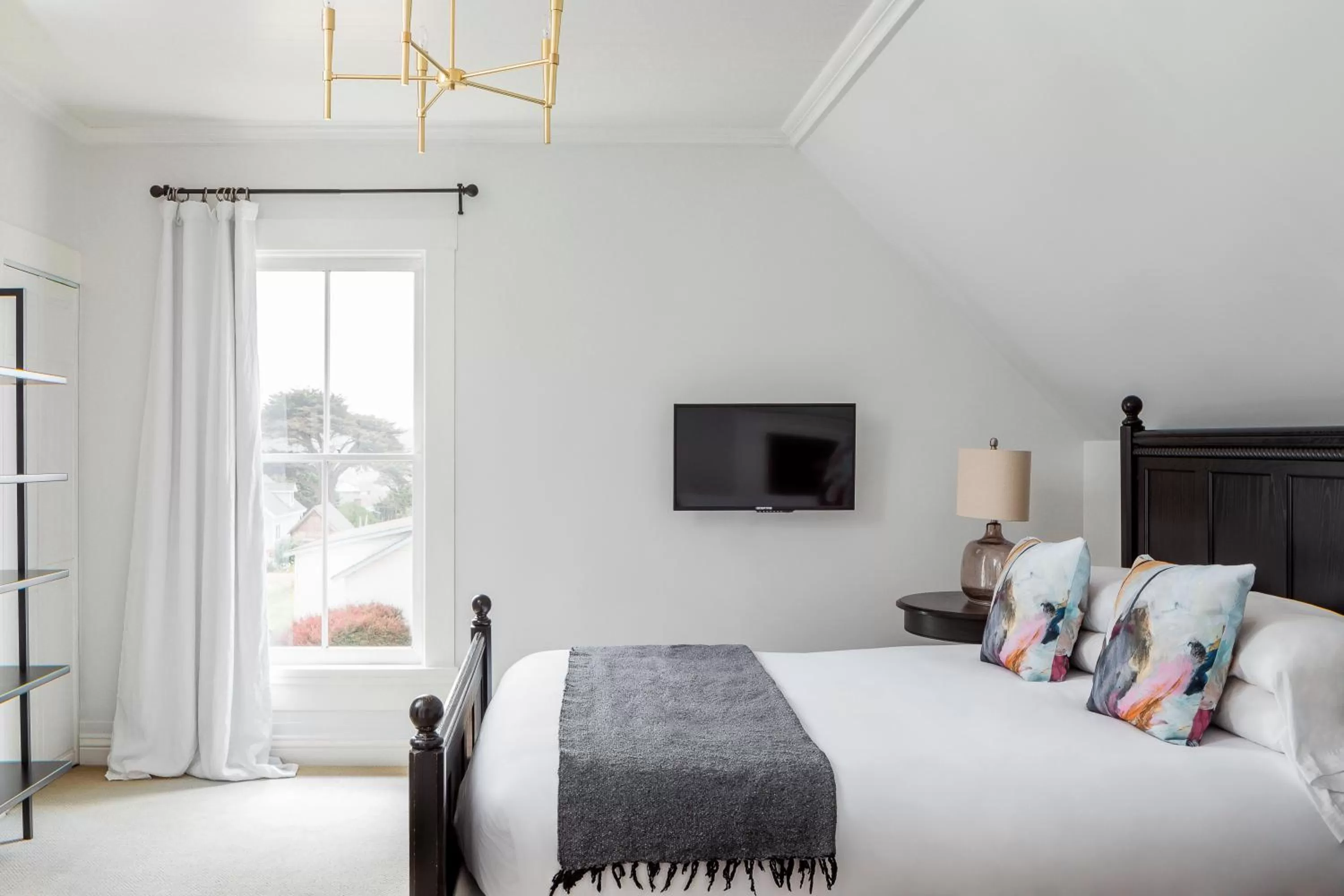 Decorative detail, Bed in Inns of Mendocino