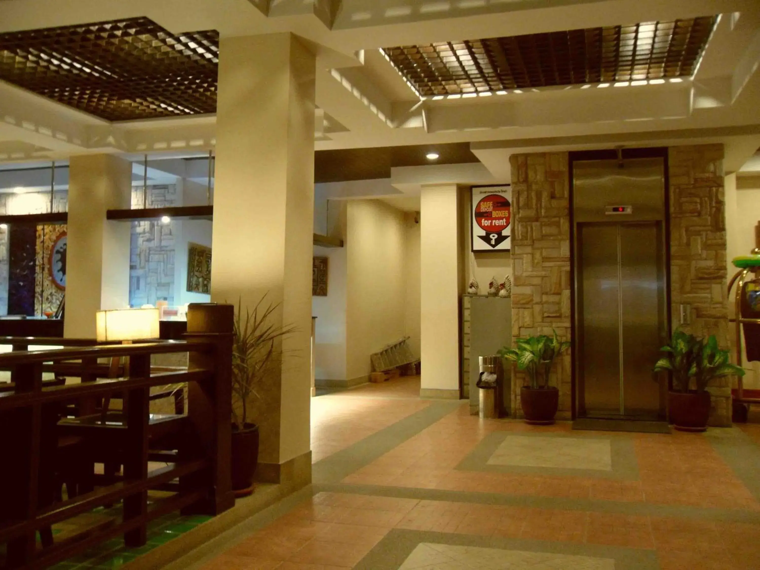 Lobby or reception in Lantana Pattaya Hotel (SHA Extra Plus)