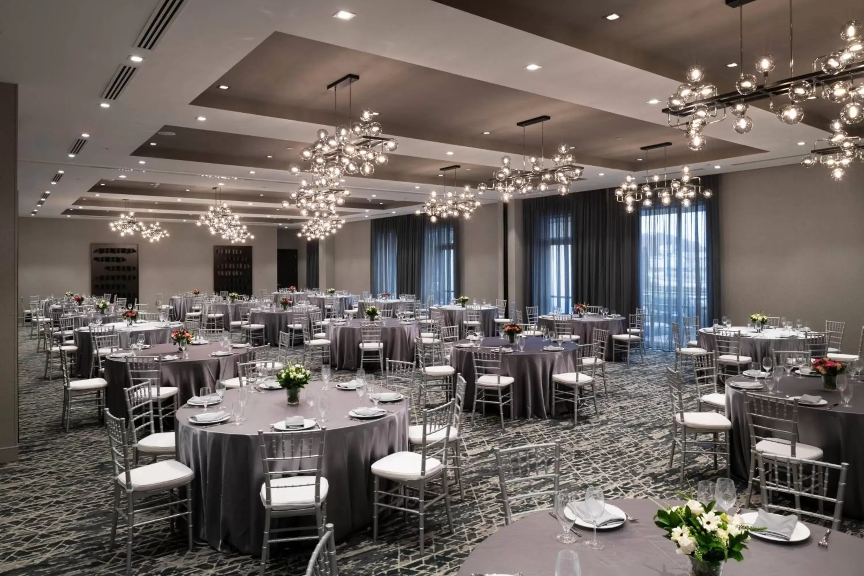 Meeting/conference room, Restaurant/Places to Eat in Residence Inn by Marriott Boston Natick