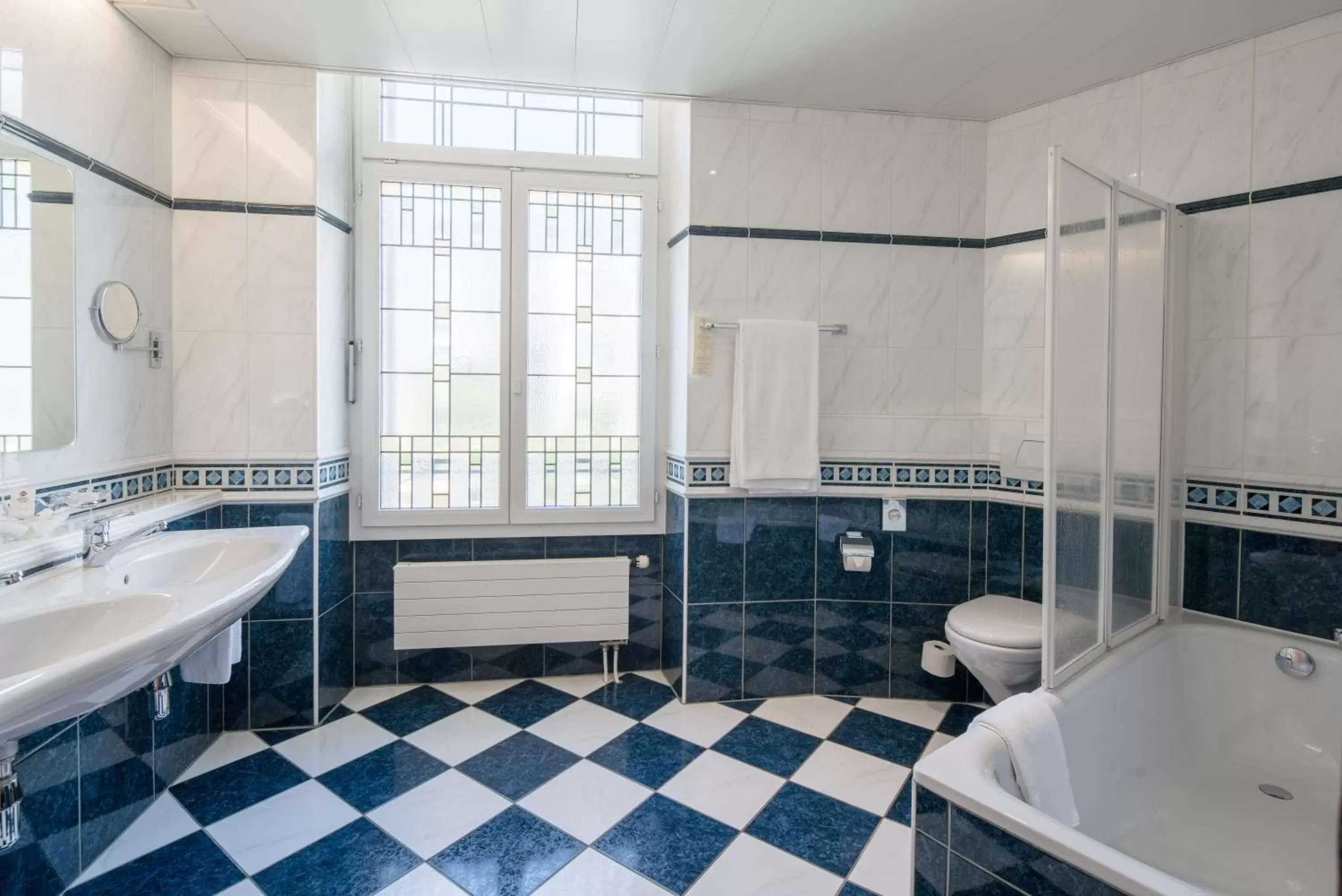 Bathroom in Best Western Plus Hotel Mirabeau