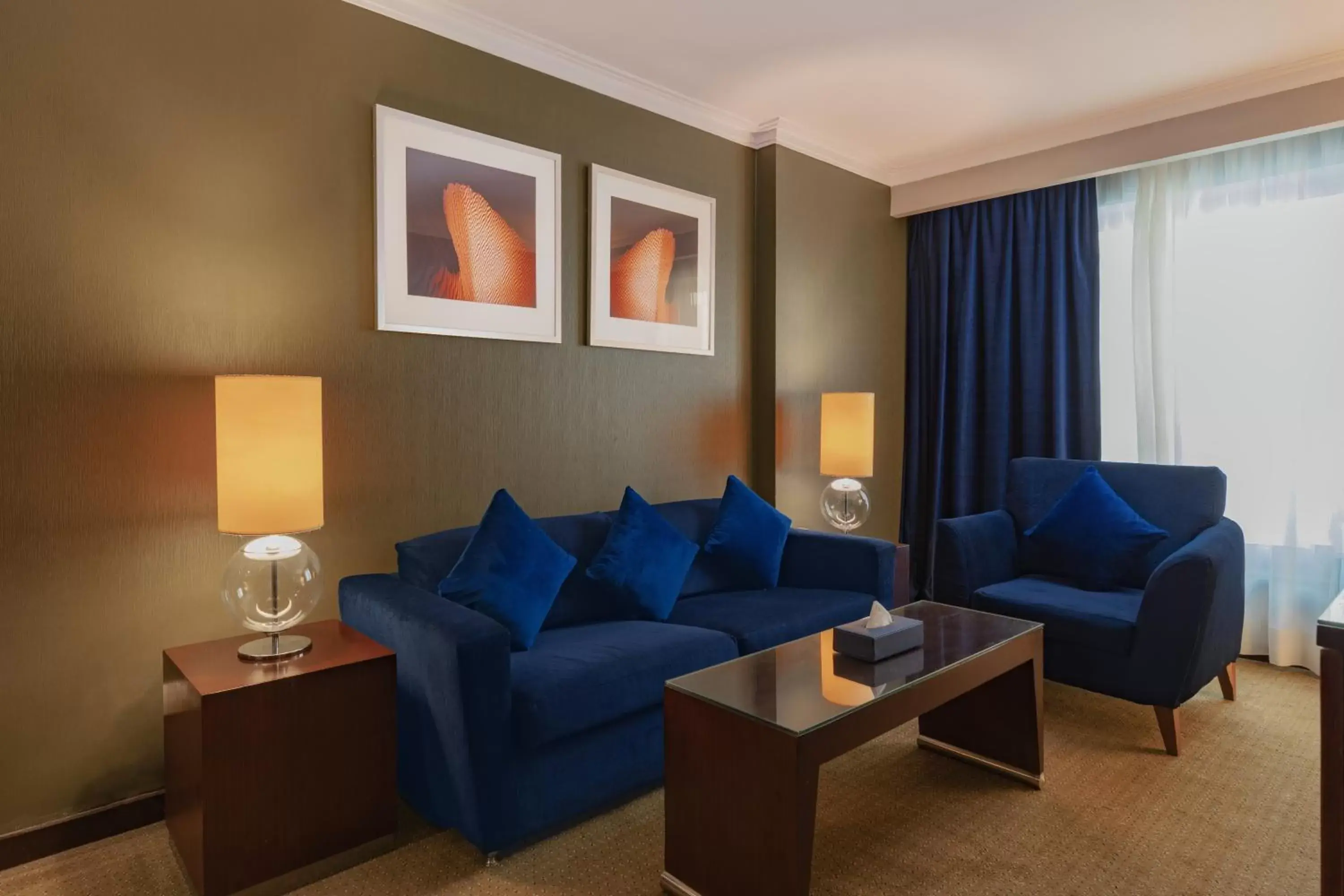 Living room, Seating Area in Radisson Blu Hotel, Cairo Heliopolis