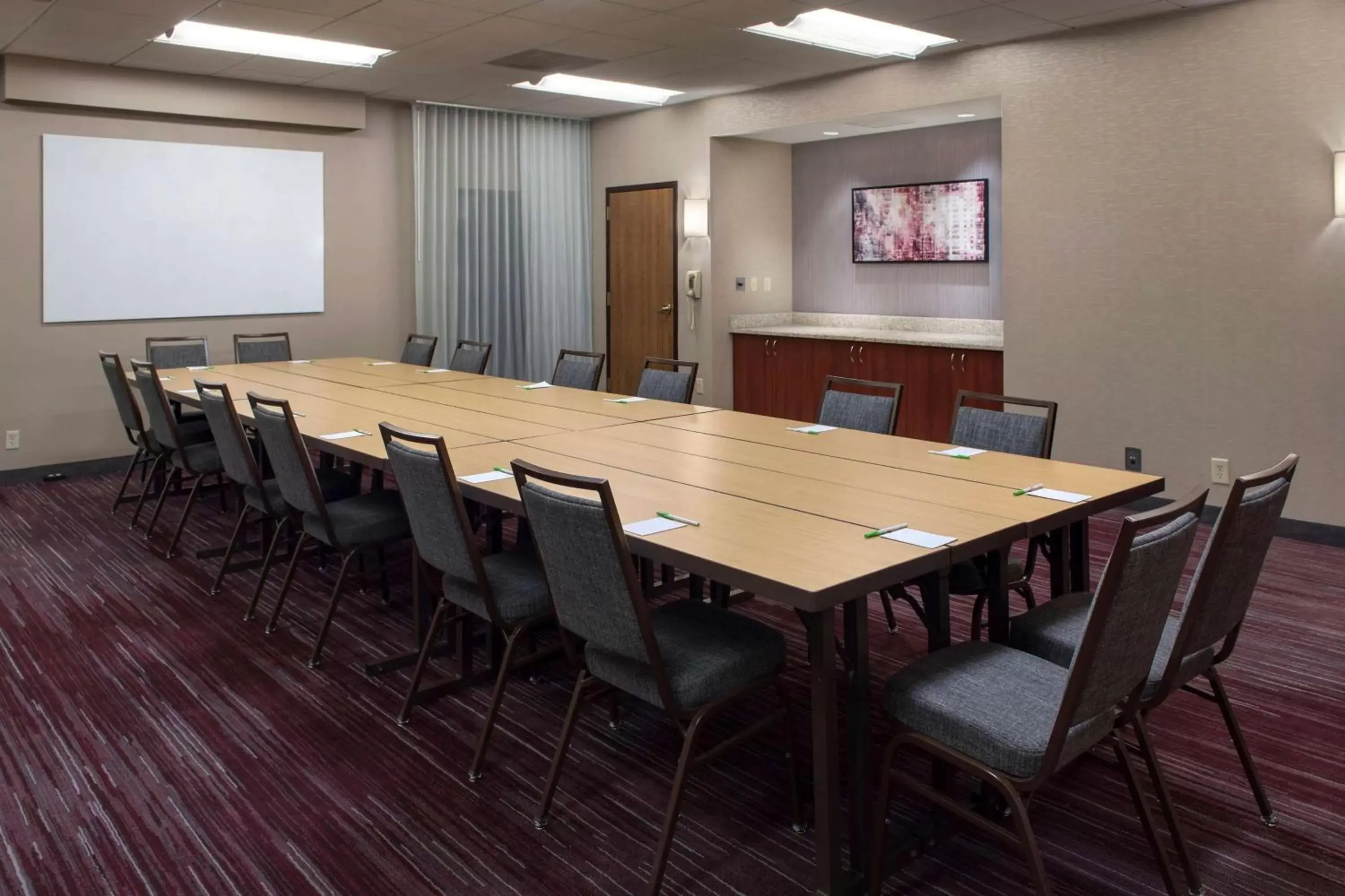 Meeting/conference room in Sonesta Select Boston Milford