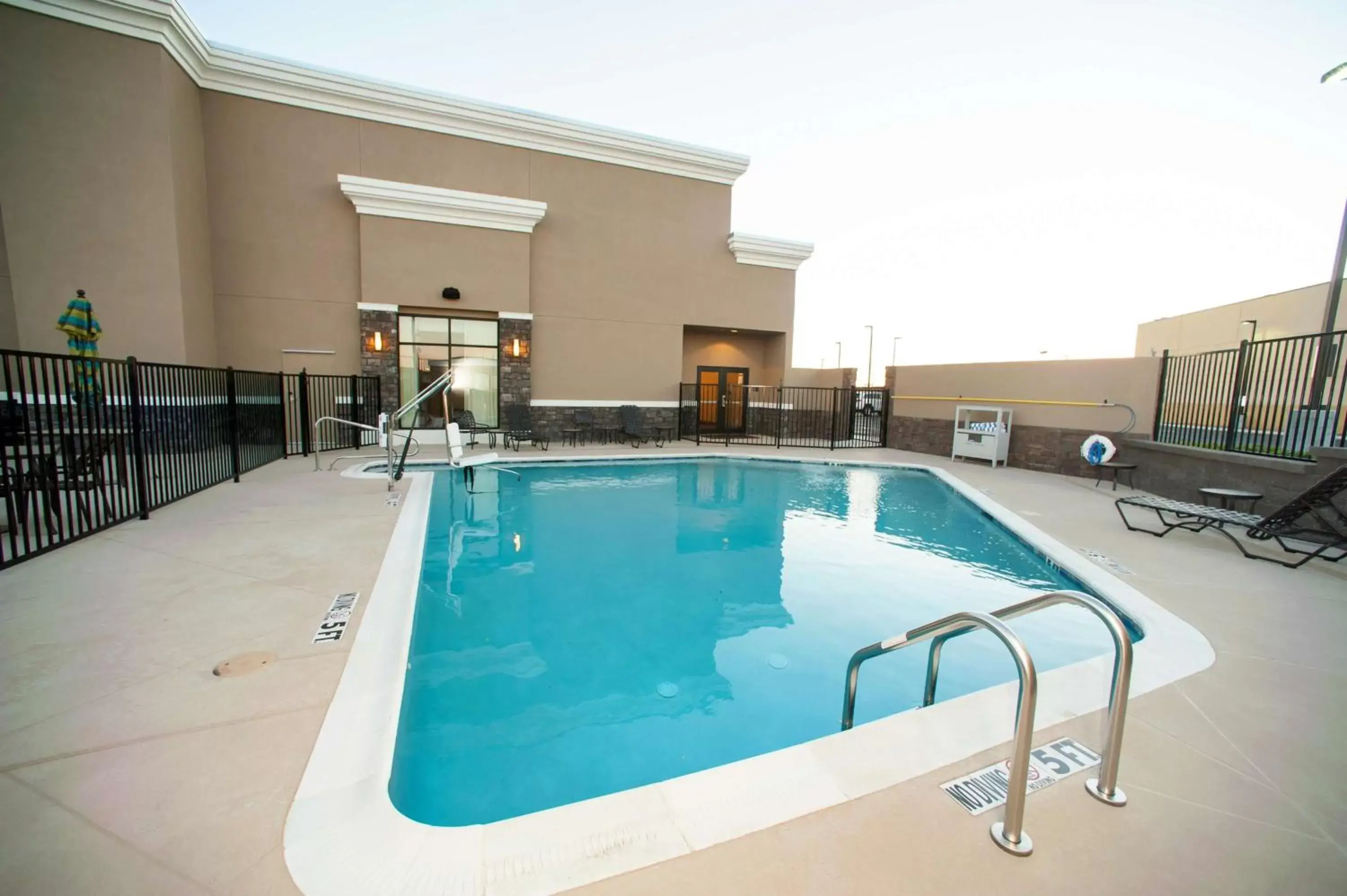 Pool view, Swimming Pool in Hilton Garden Inn San Antonio-Live Oak Conference Center