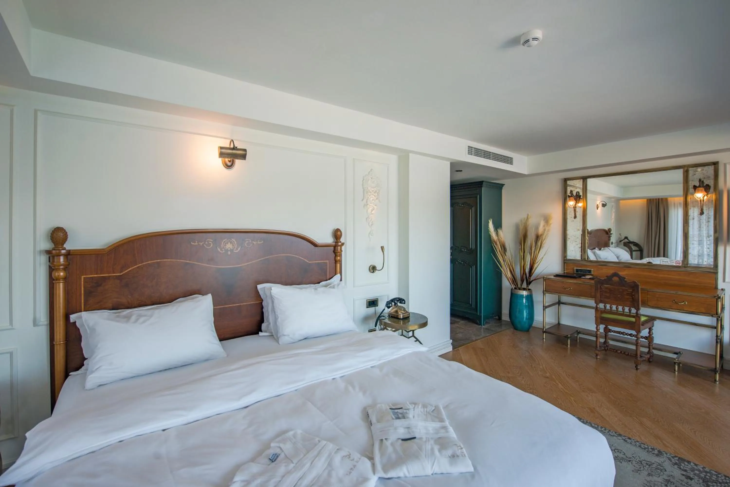 Bed in Casa Margot Hotel - Adults Only