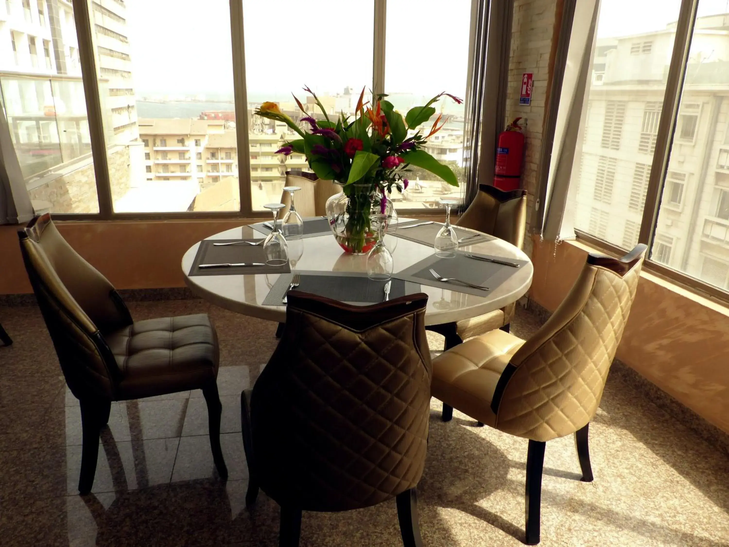 Dining area in Days Hotel & Suites by Wyndham Dakar