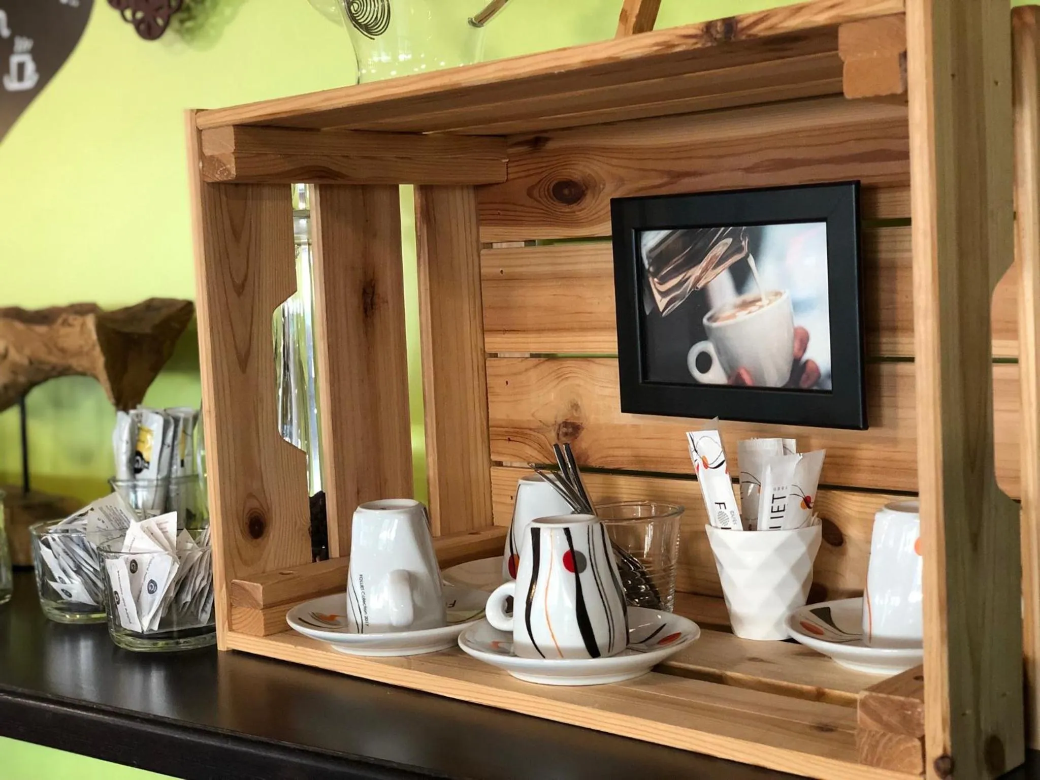 Communal lounge/ TV room in Hotel Arc-En-Ciel Colmar Contact Hotel