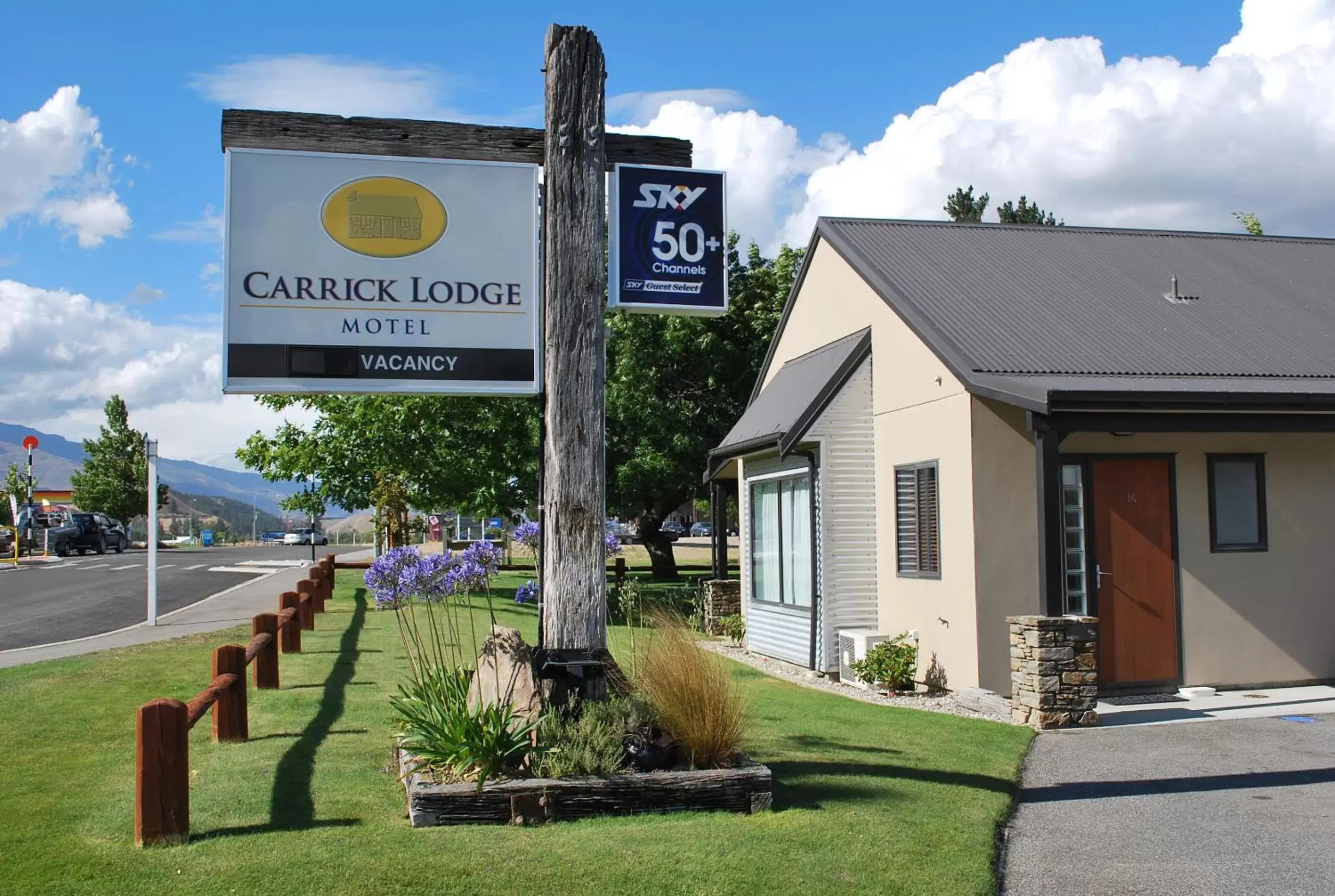 Property Building in Carrick Lodge Motel