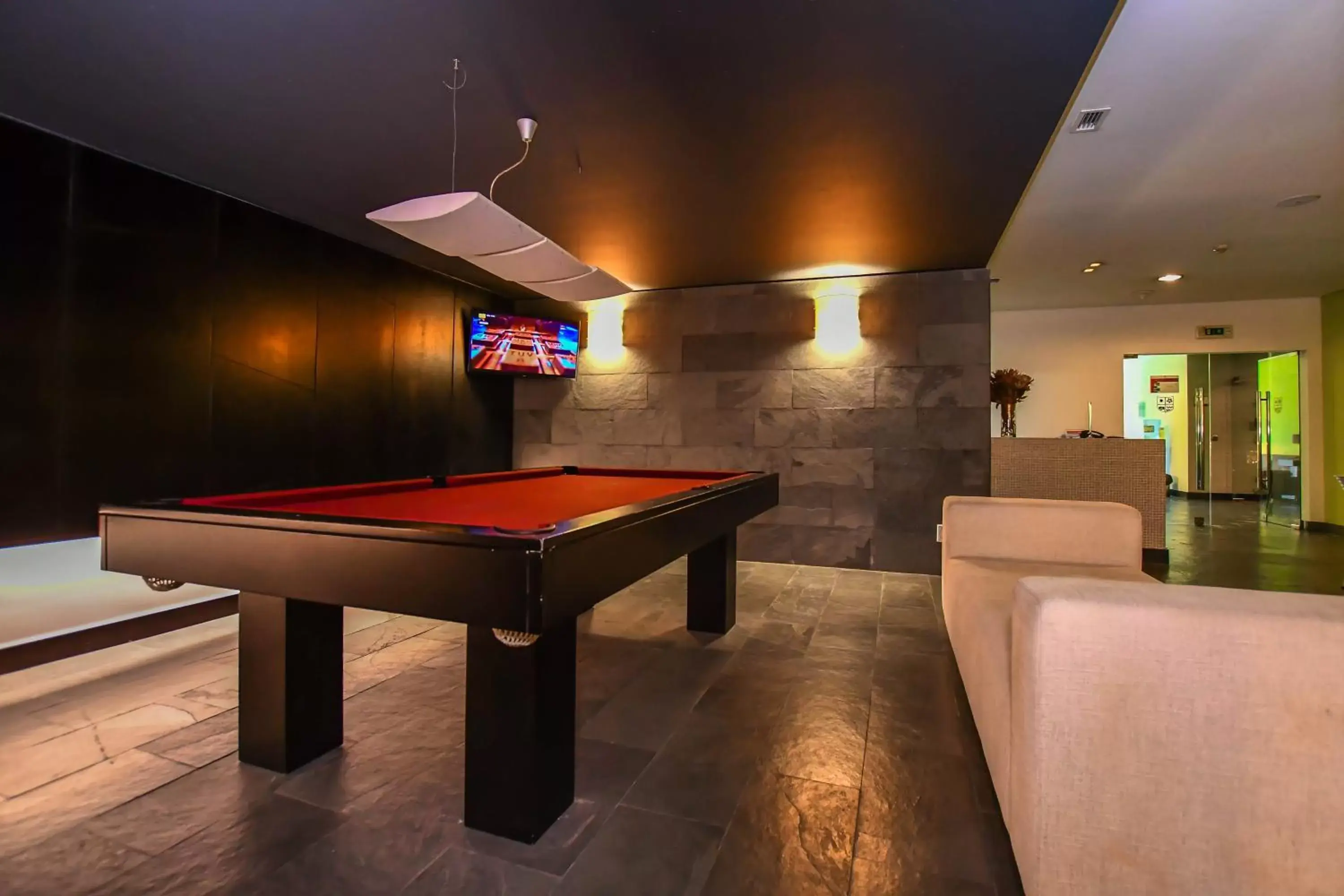 Billiards in Quinta Mirabela - Design Hotel