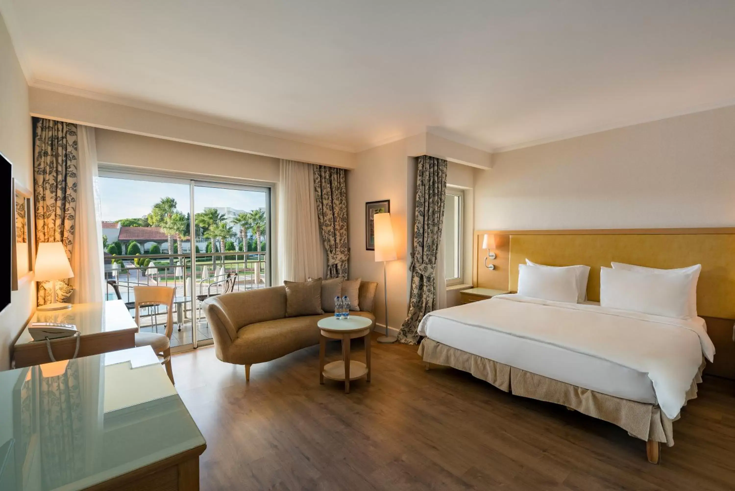 Bed in Radisson Blu Resort & Spa Cesme