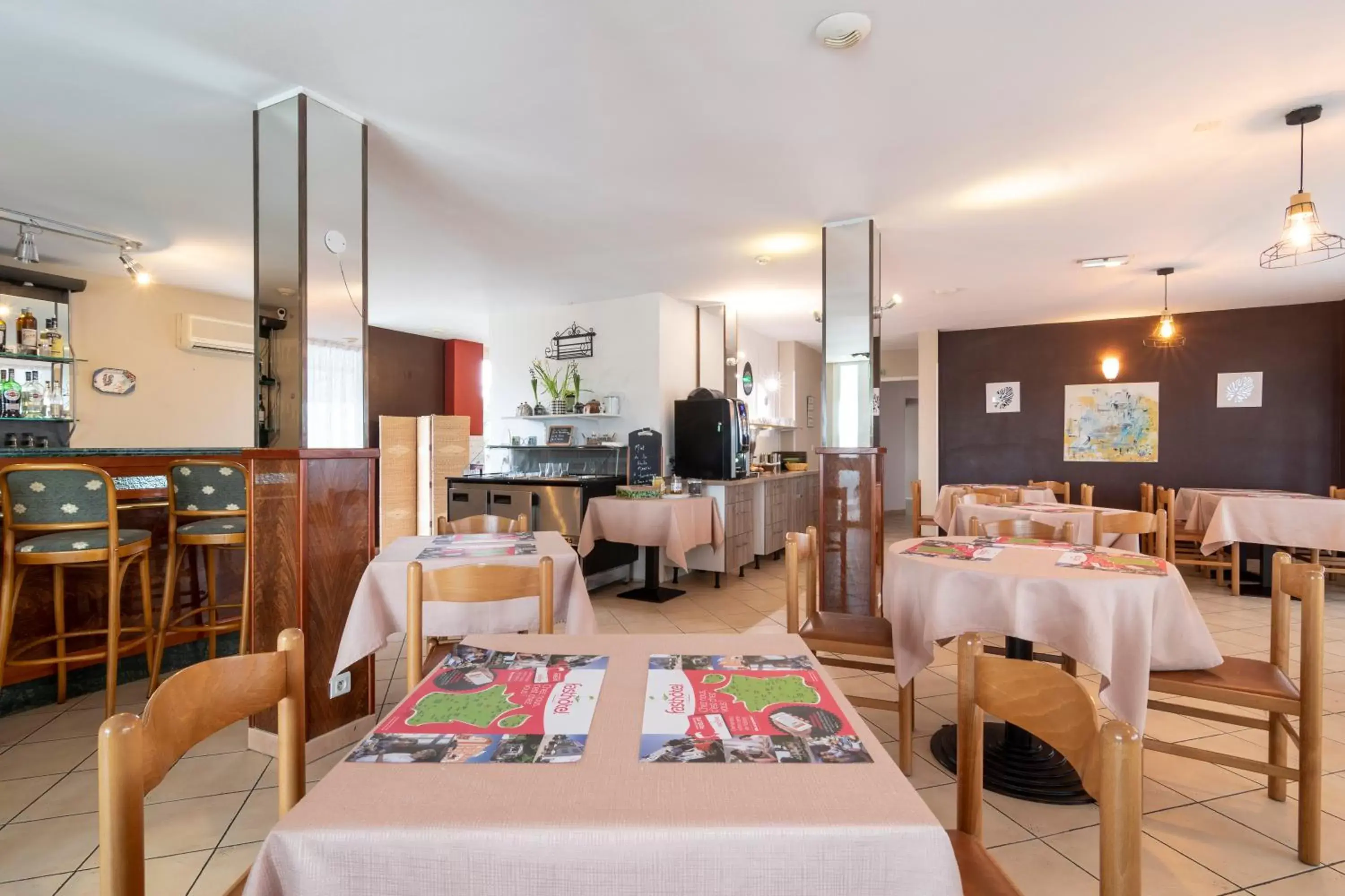 Restaurant/Places to Eat in Fasthotel Chateauroux