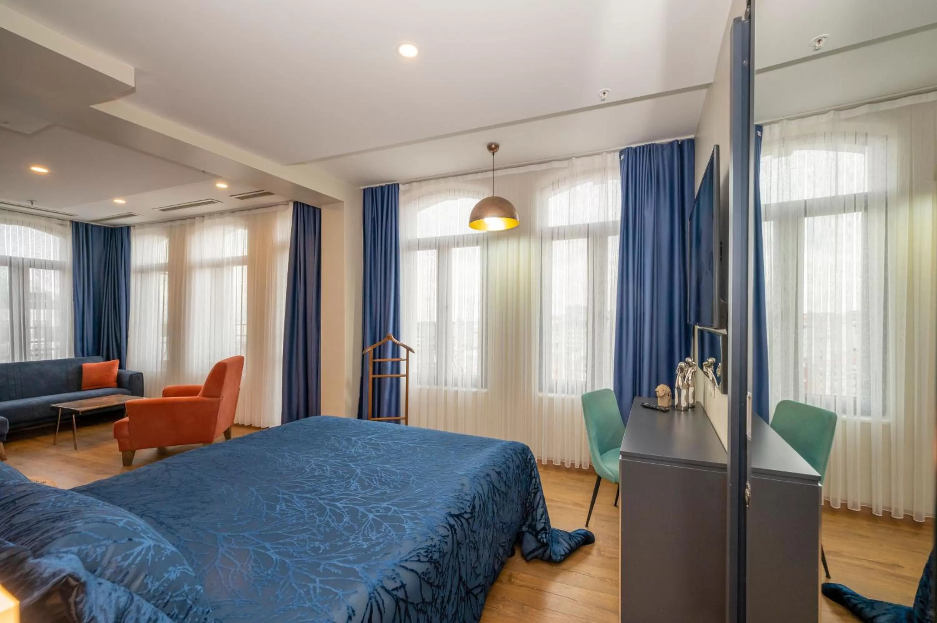 Bed in Juno Hotel Taksim