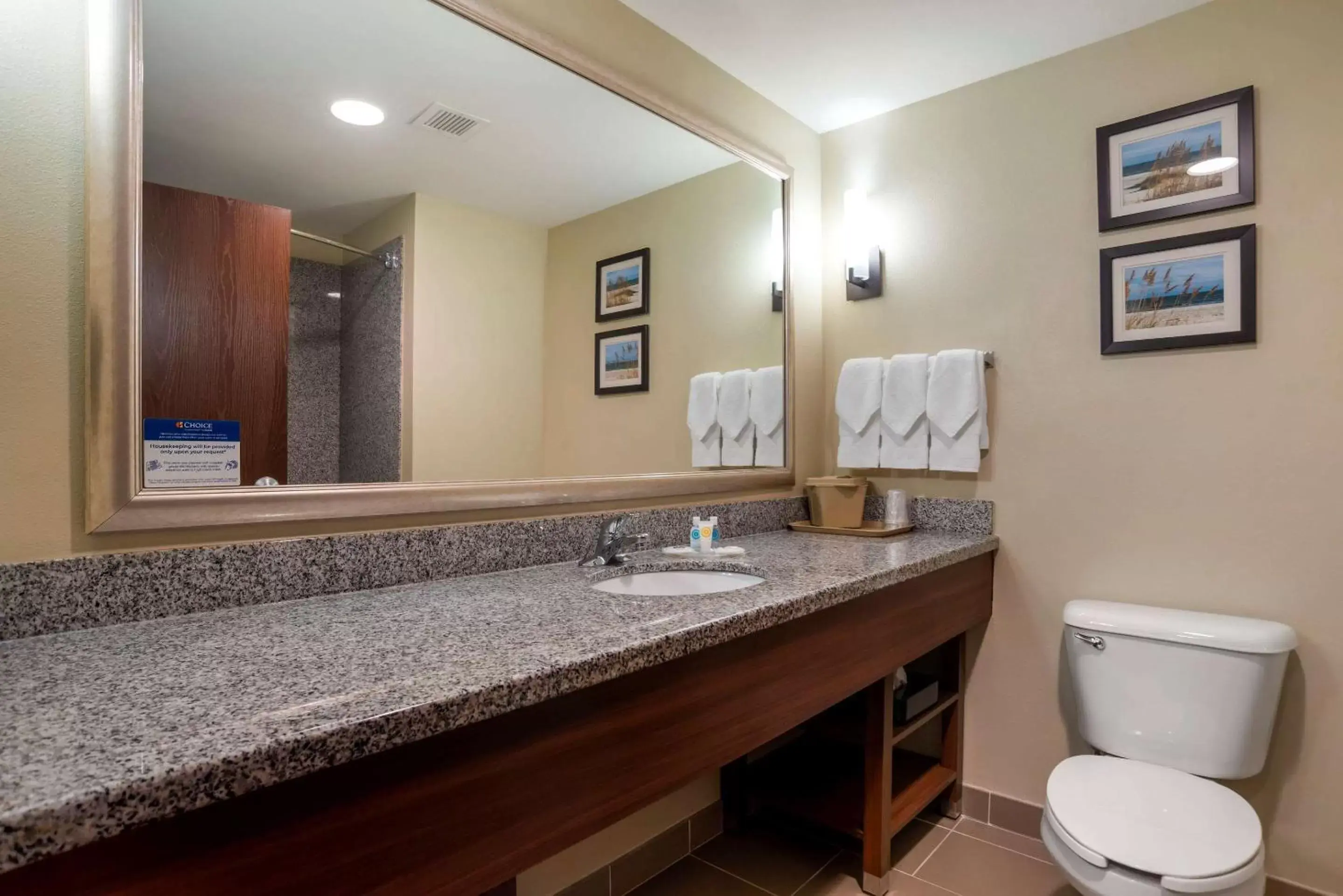 Bedroom, Bathroom in Comfort Suites Foley - North Gulf Shores