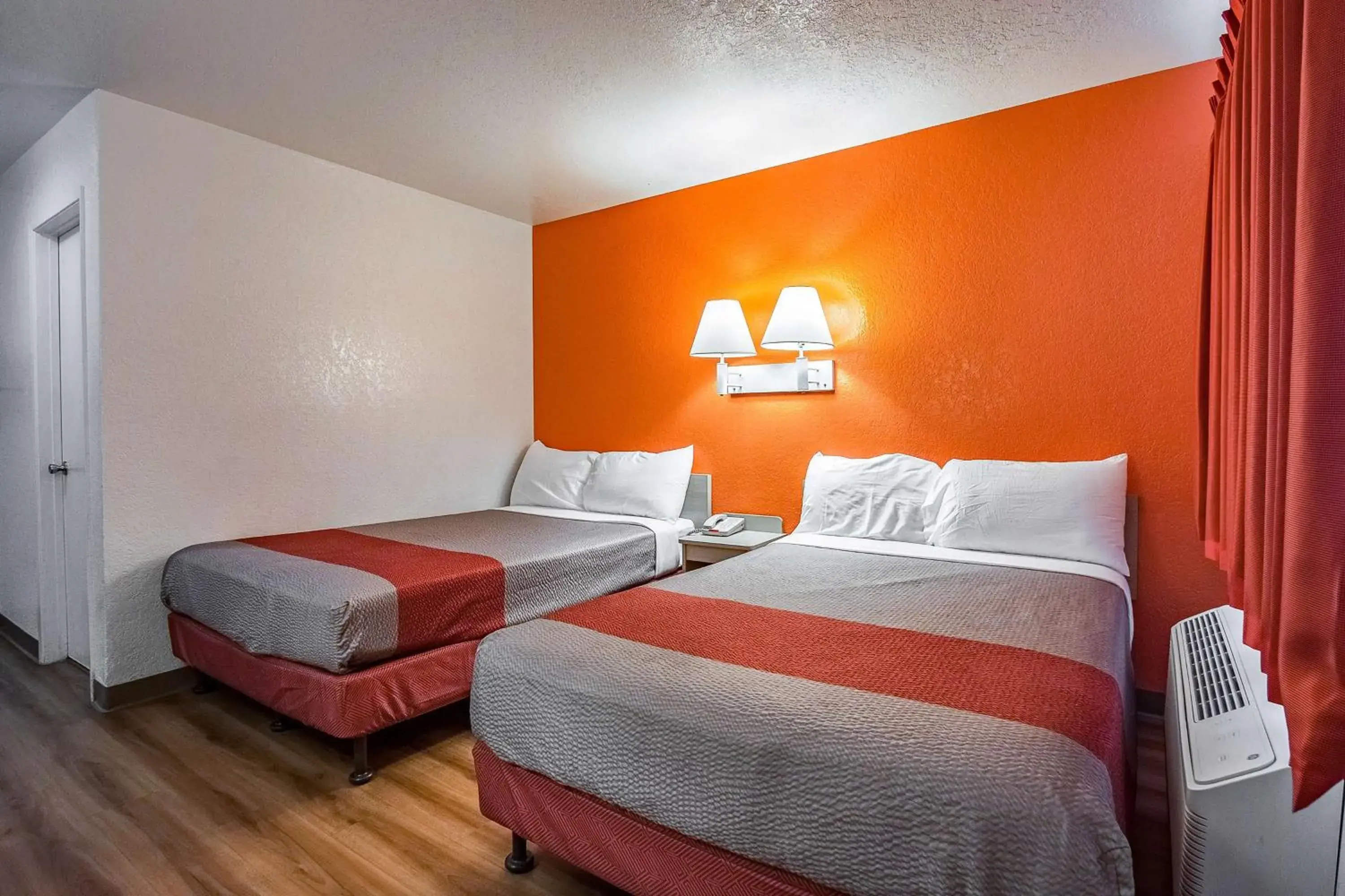 Bedroom, Bed in Motel 6-Salt Lake City, UT - West - Airport