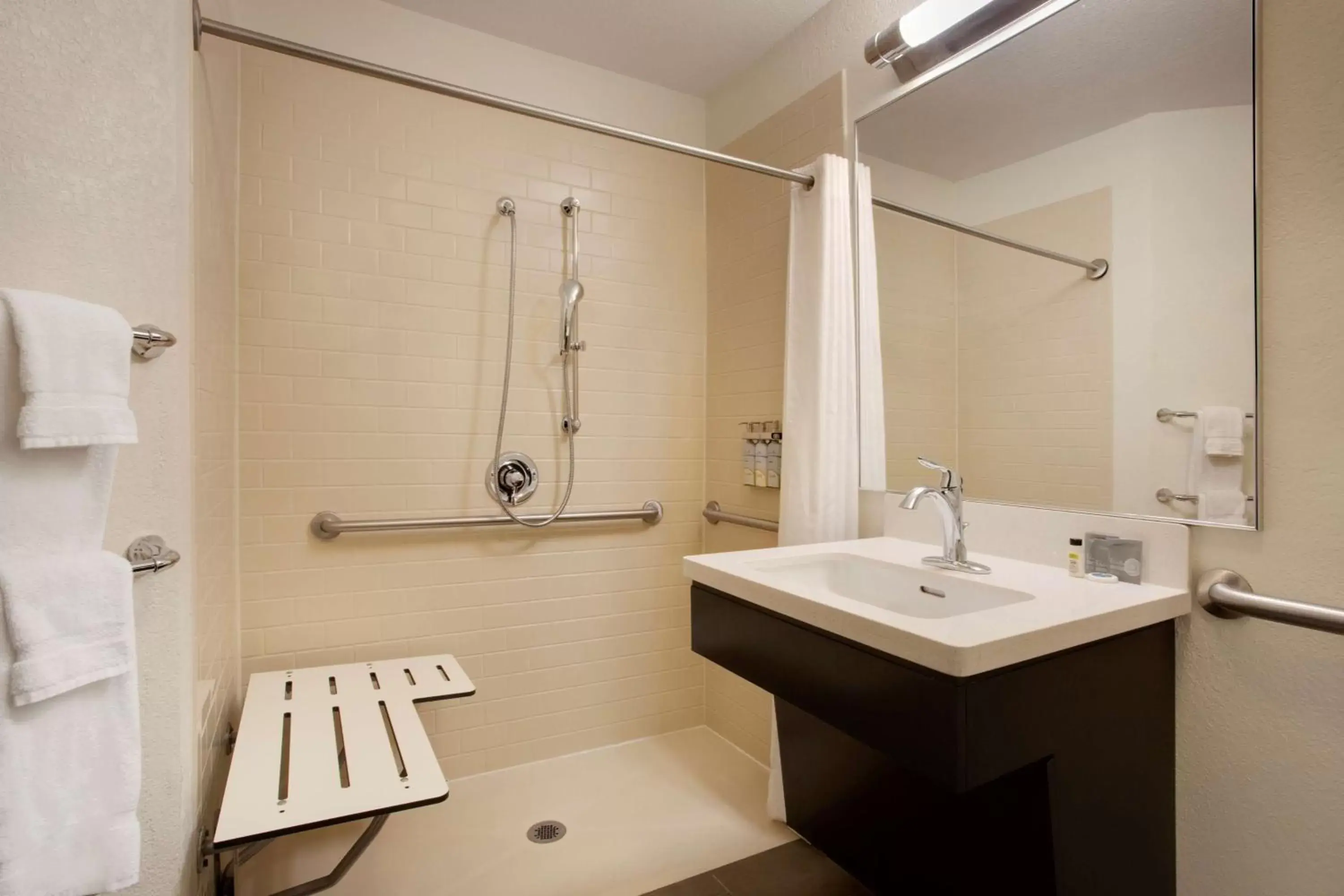 Shower, Bathroom in Sonesta Simply Suites Somerset