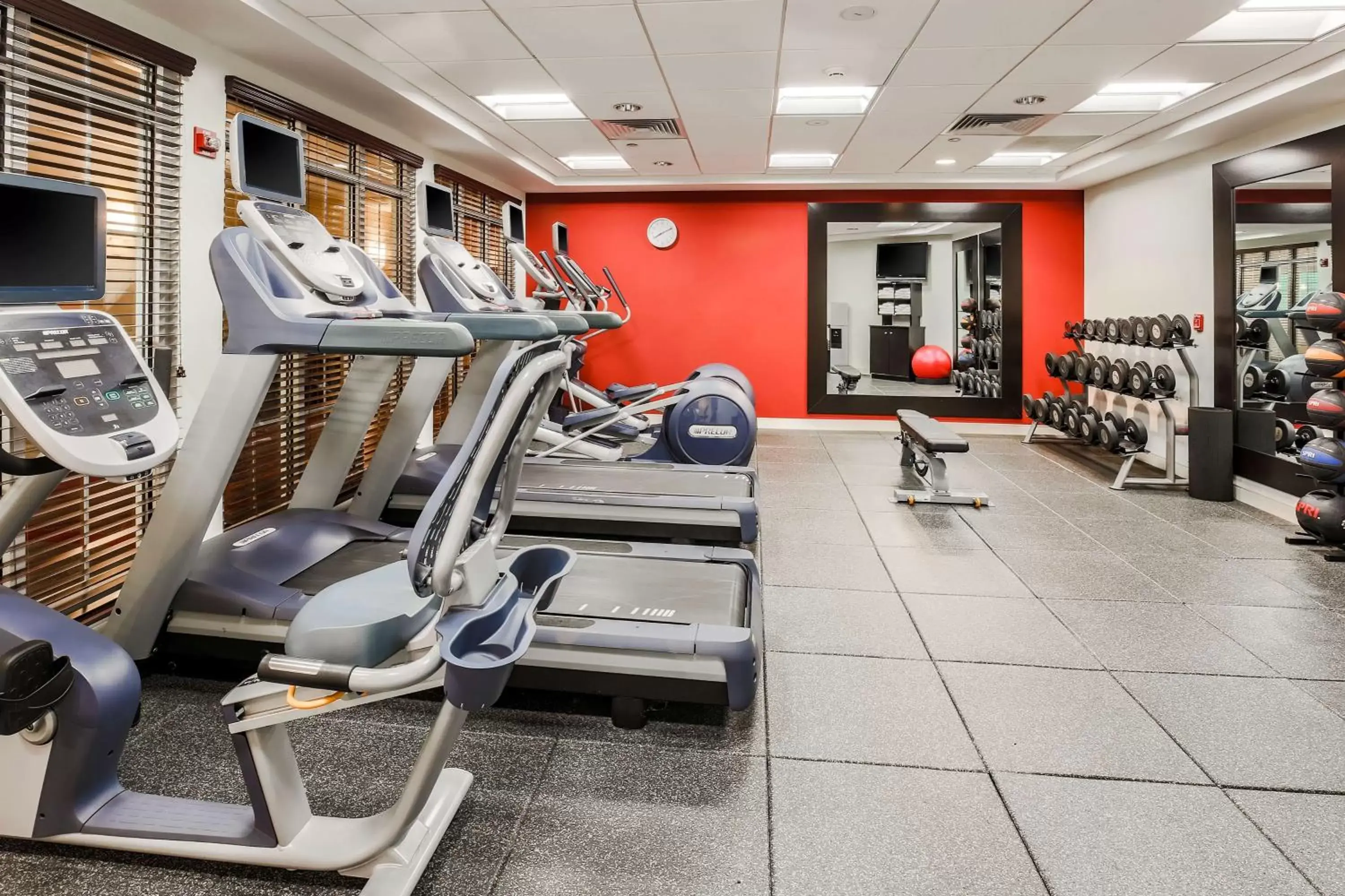 Sports, Fitness Center/Facilities in Homewood Suites by Hilton Long Island-Melville