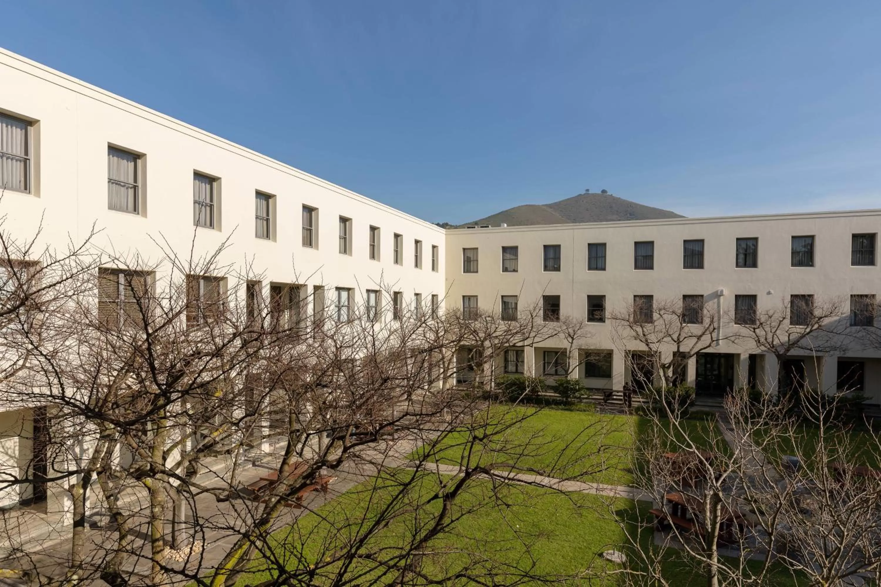 Bedroom in Protea Hotel by Marriott Cape Town Waterfront Breakwater Lodge