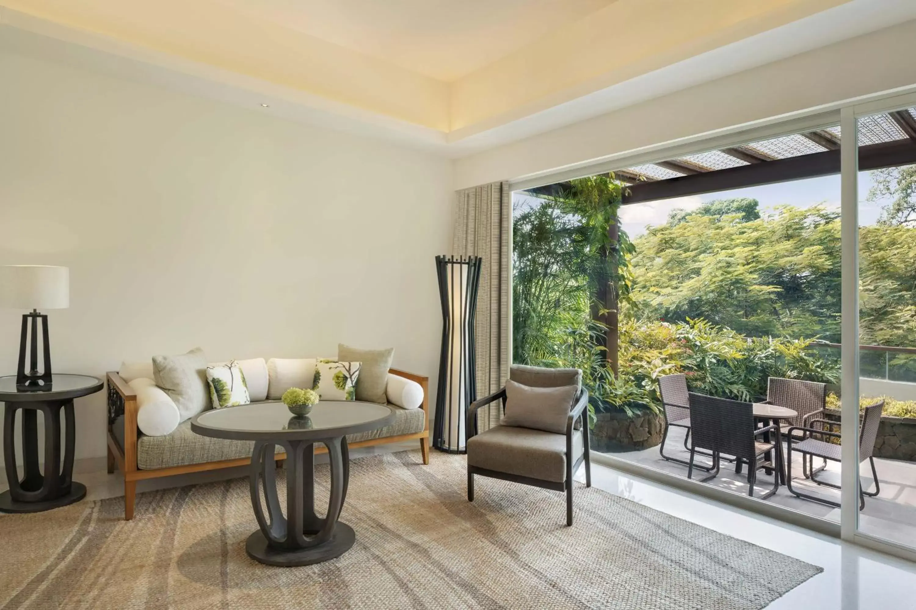 Living room, Seating Area in The Westin Resort & Spa Ubud, Bali