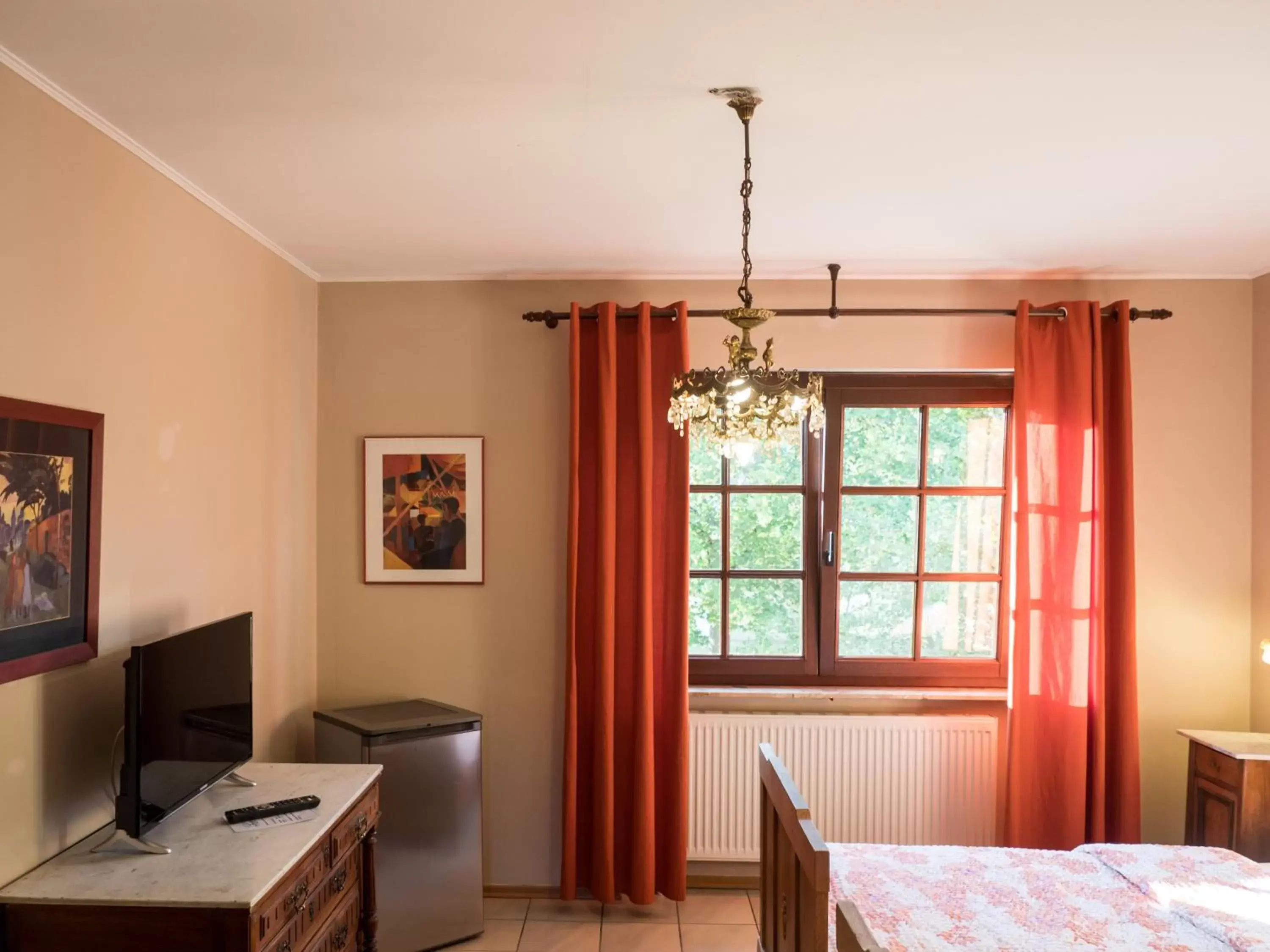 Bedroom, TV/Entertainment Center in Landhaus Nalbach