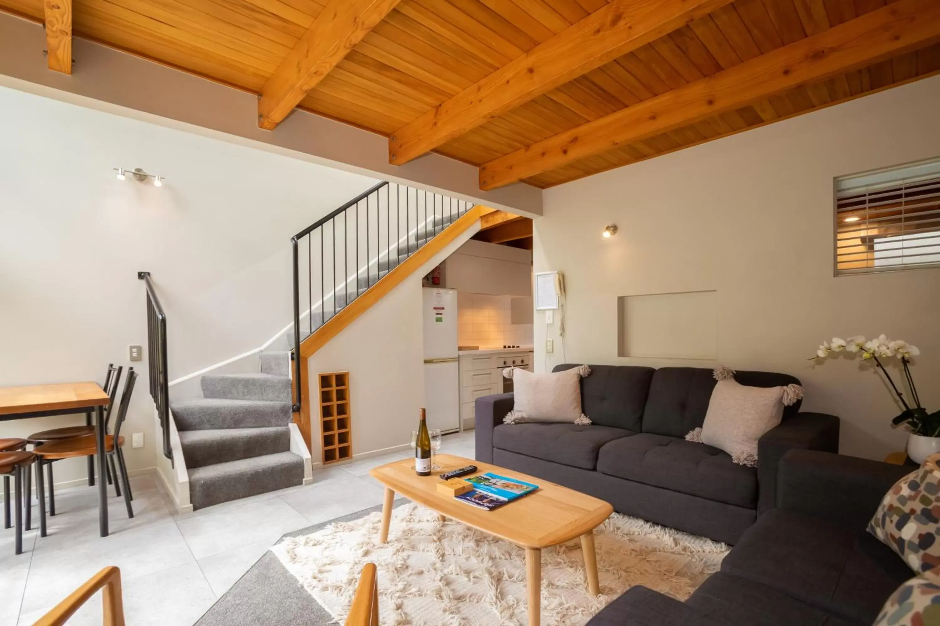 Living room, Seating Area in Cranbury Court Apartments