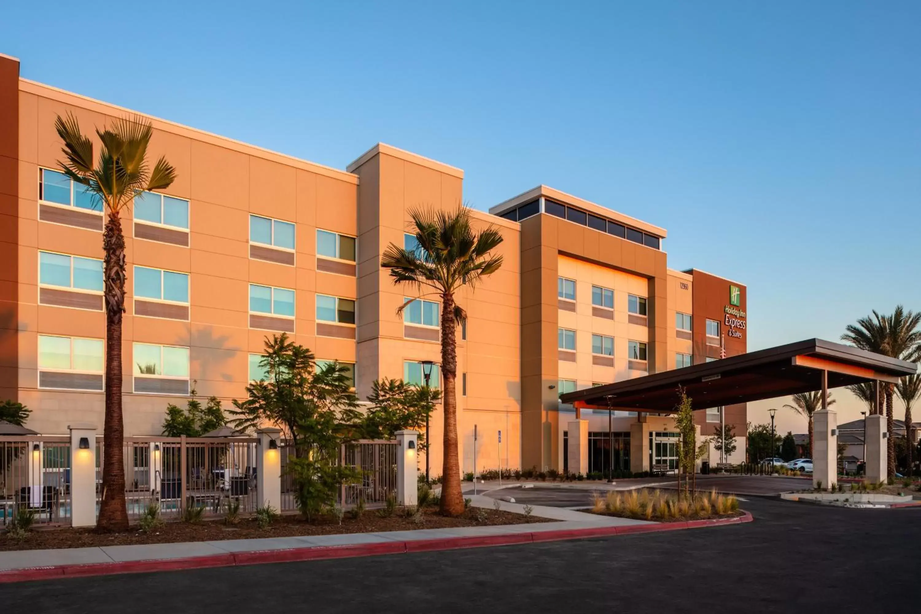 Property building in Holiday Inn Express & Suites - Moreno Valley - Riverside by IHG Property building in Holiday Inn Express & Suites - Moreno Valley - Riverside by IHG