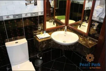 Bathroom in Pearl Executive Hotel Apartments
