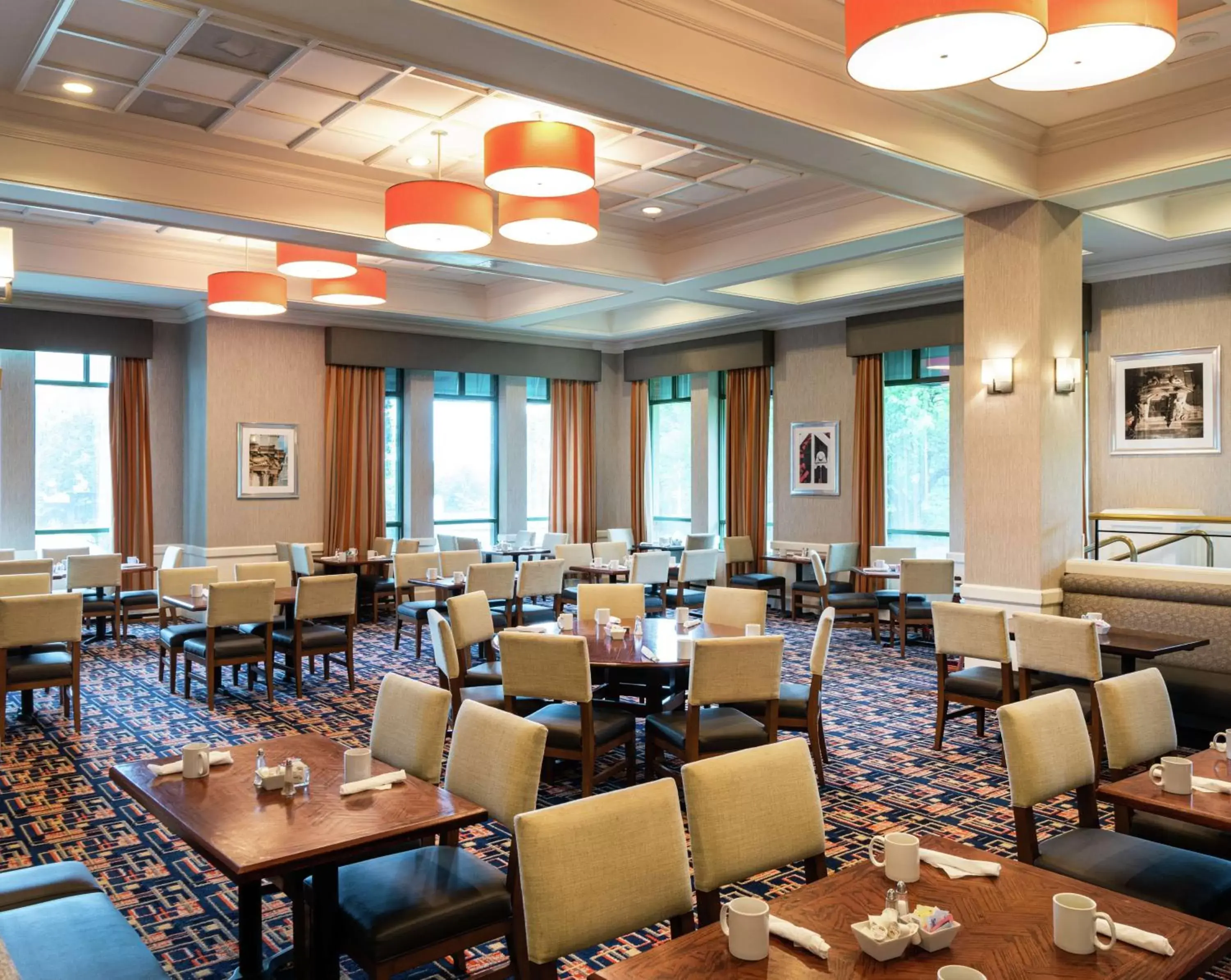 Dining area, Restaurant/Places to Eat in DoubleTree Suites by Hilton Hotel Philadelphia West