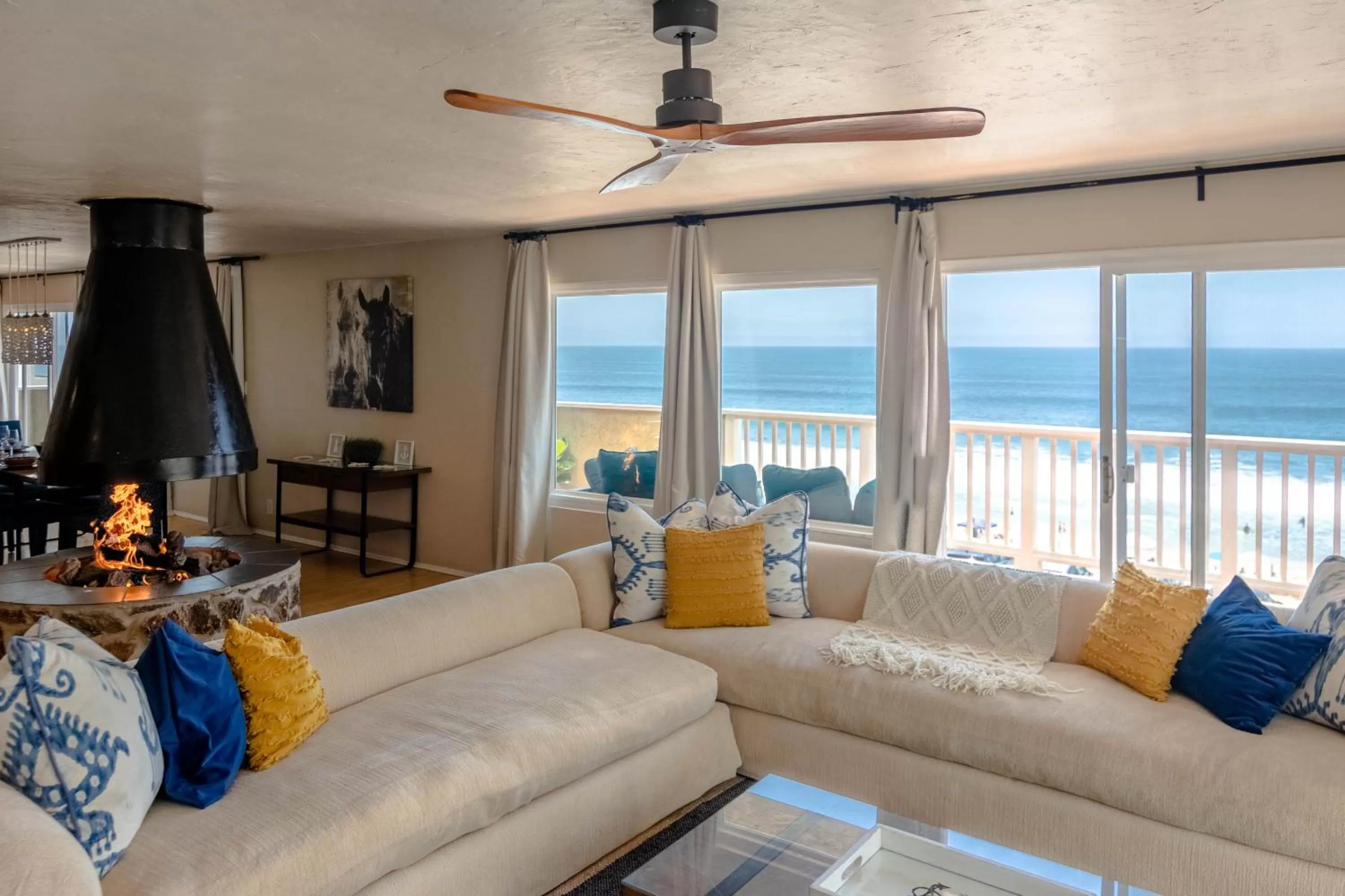 TV and multimedia, Seating Area in Beachwalk Villas