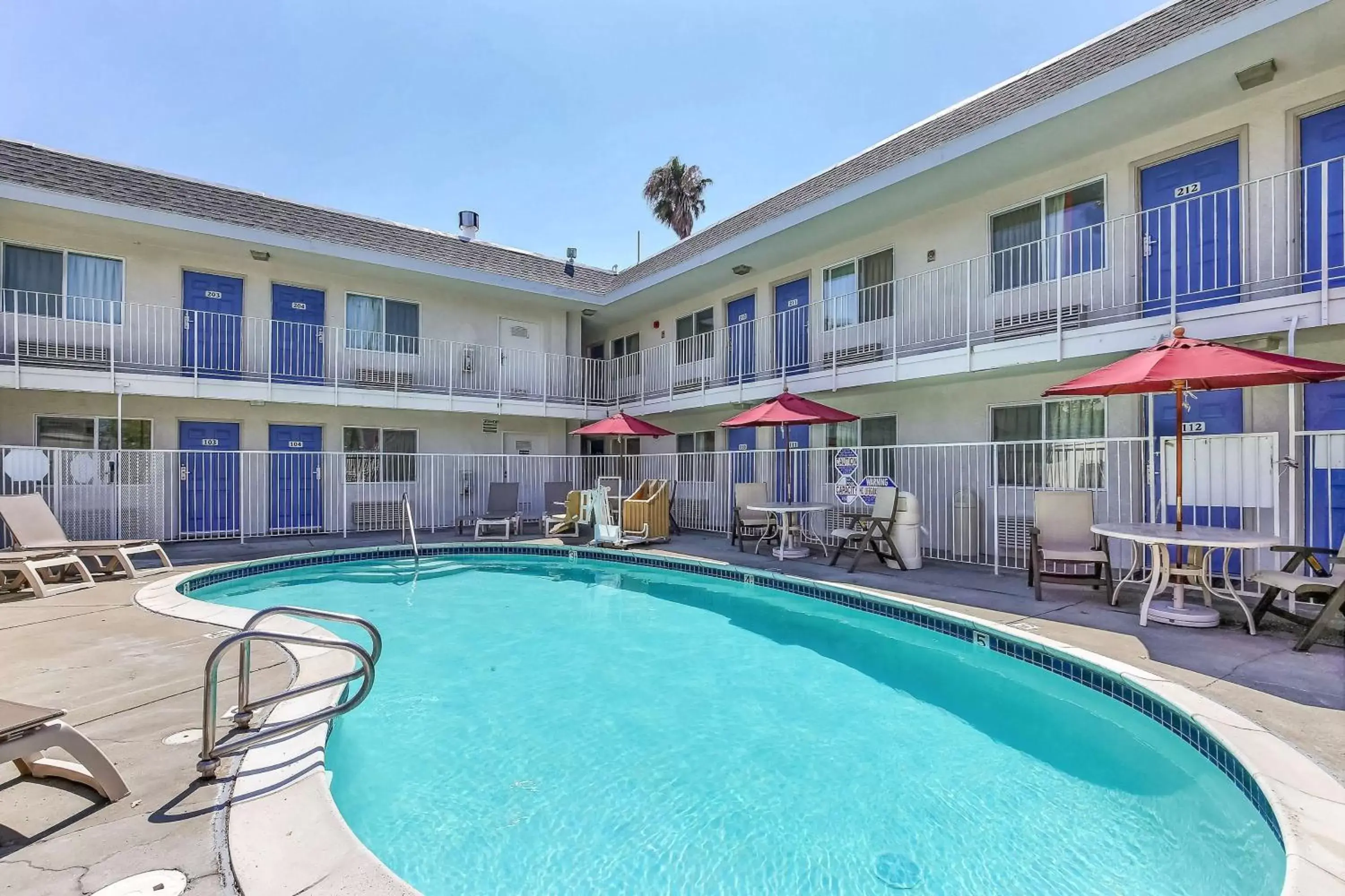Day, Swimming Pool in Motel 6-Pleasanton, CA