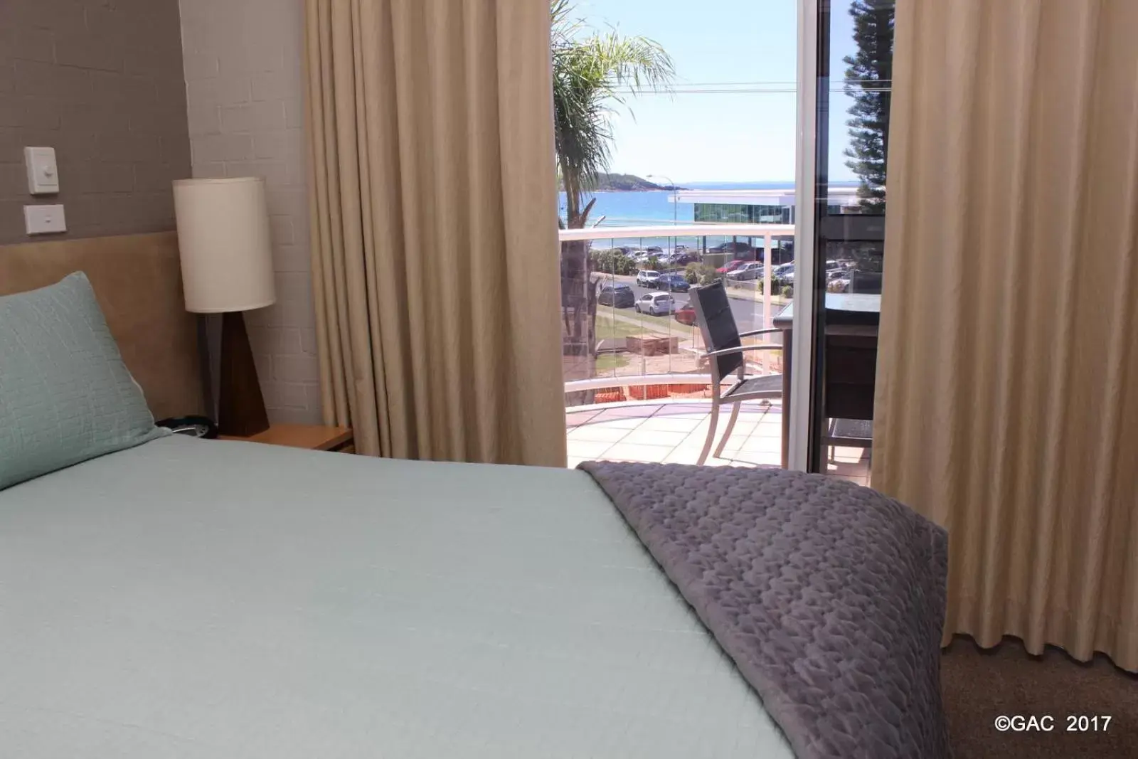 Bed in Mollymook Cove Apartments