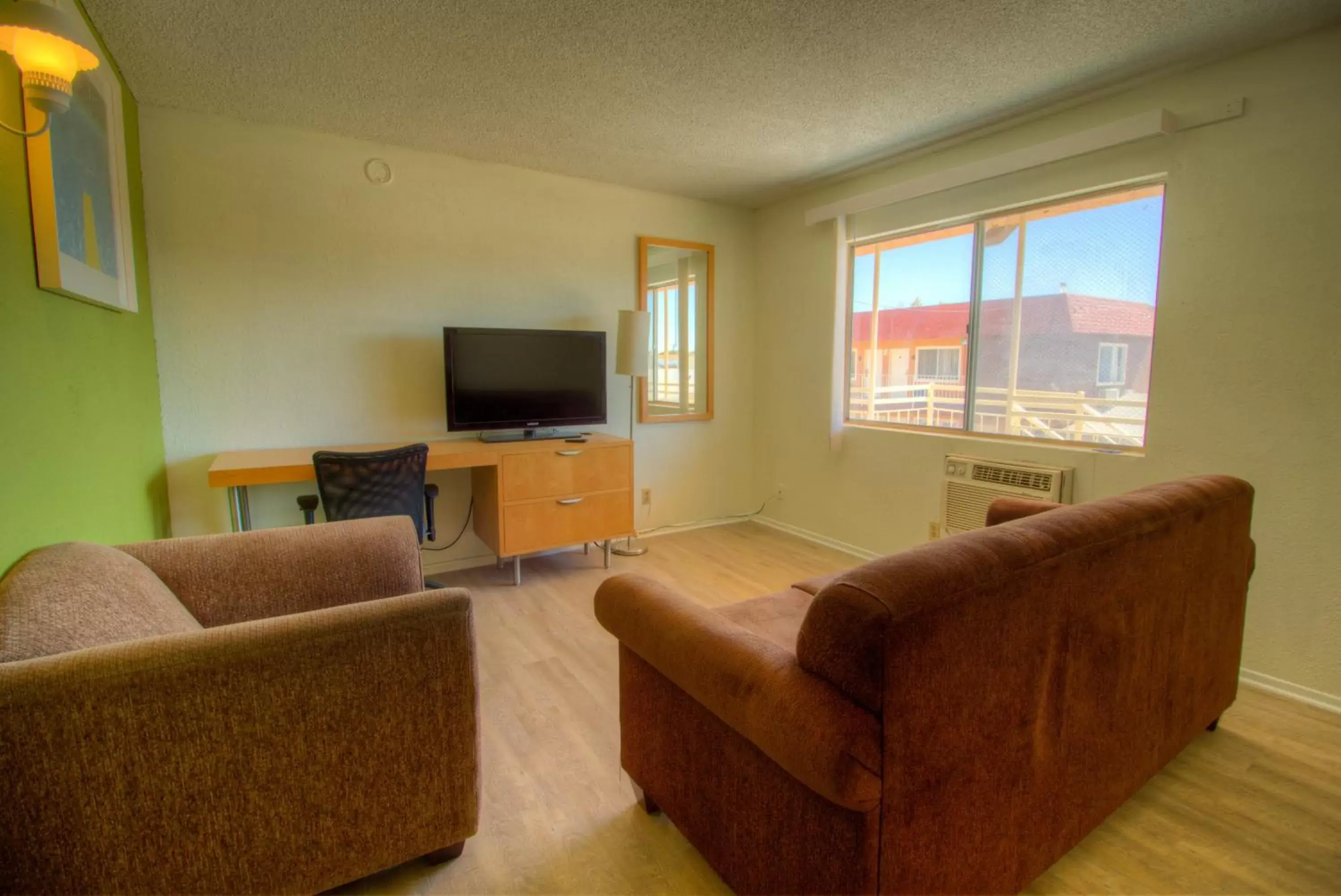 Seating Area in Rodeway Inn & Suites Ridgecrest