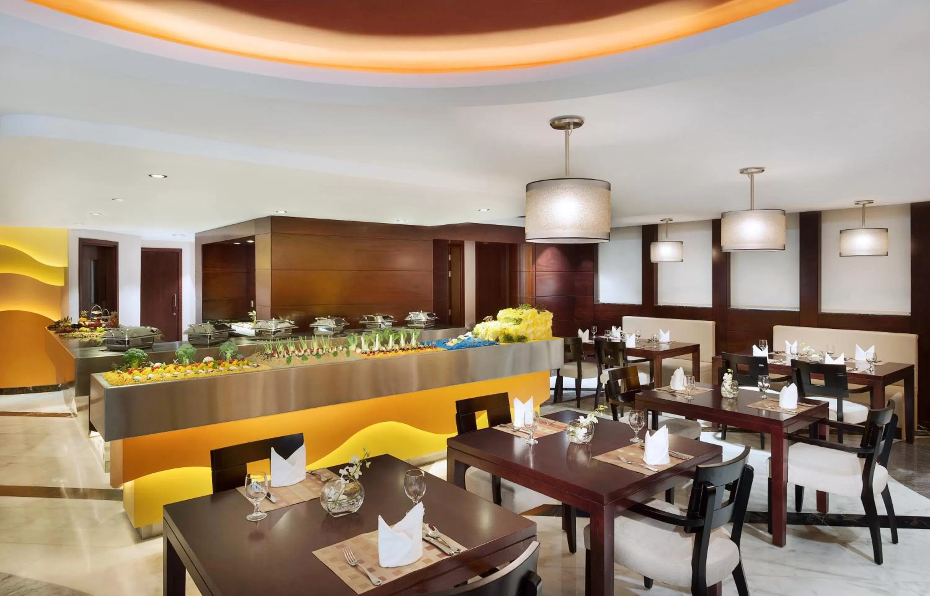 Restaurant/places to eat in City Seasons Towers Hotel Bur Dubai