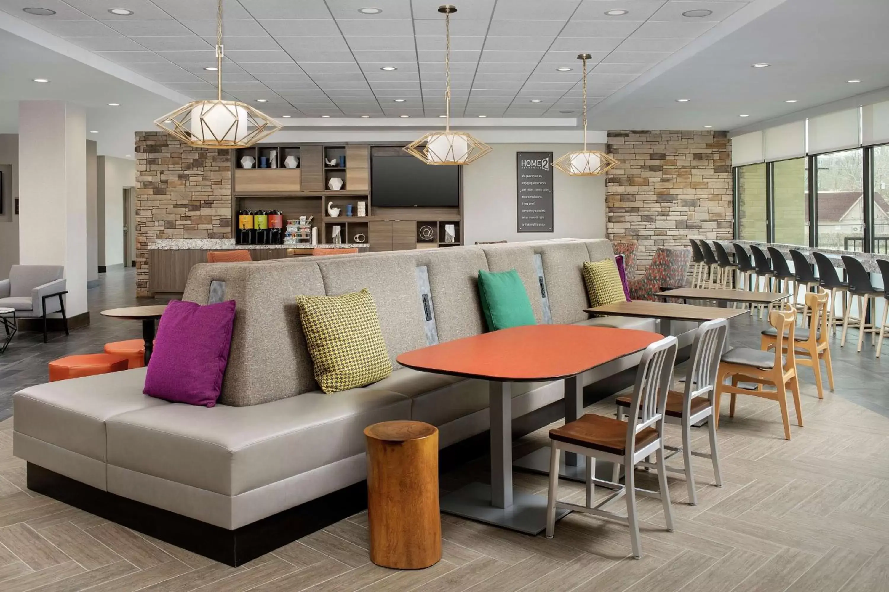 Lobby or reception, Lounge/Bar in Home2 Suites By Hilton Asheville Biltmore Village