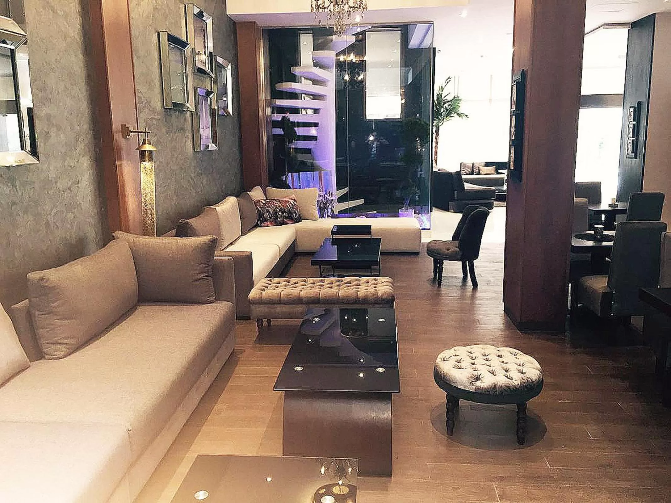 Area and facilities in The Seven Hotel