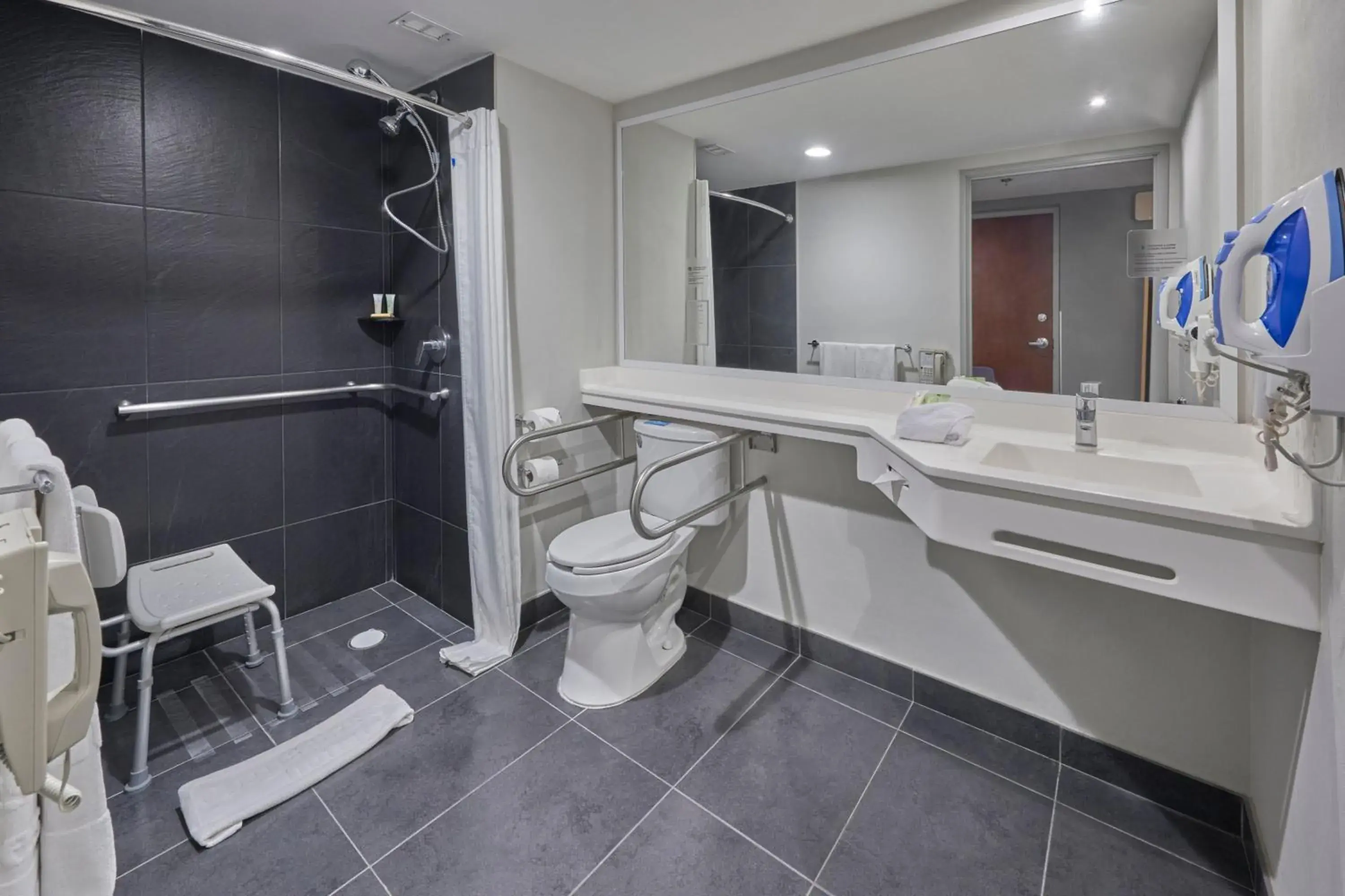 Bathroom in City Express by Marriott Irapuato Norte